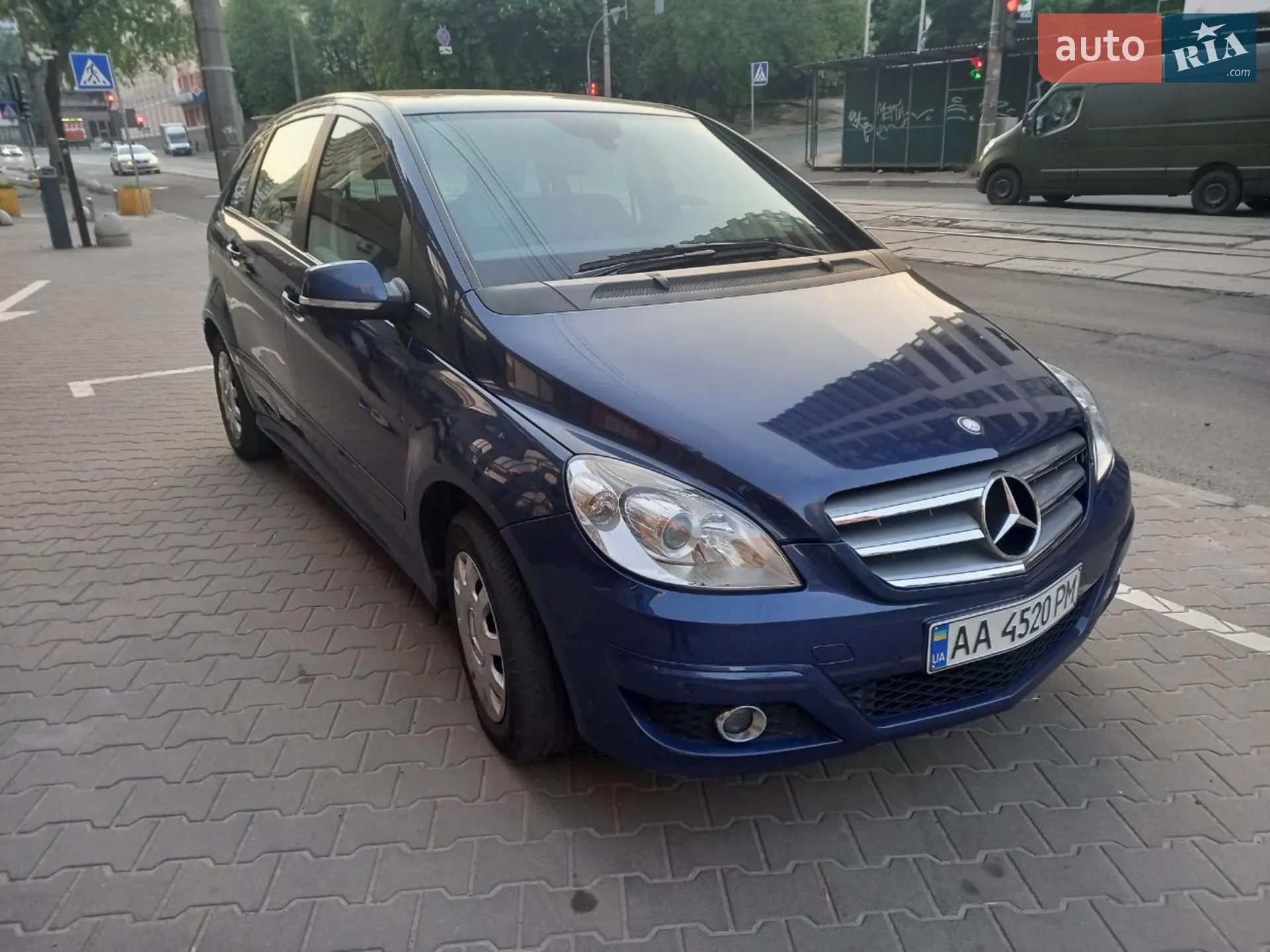 Mercedes-Benz B-Class, 2010