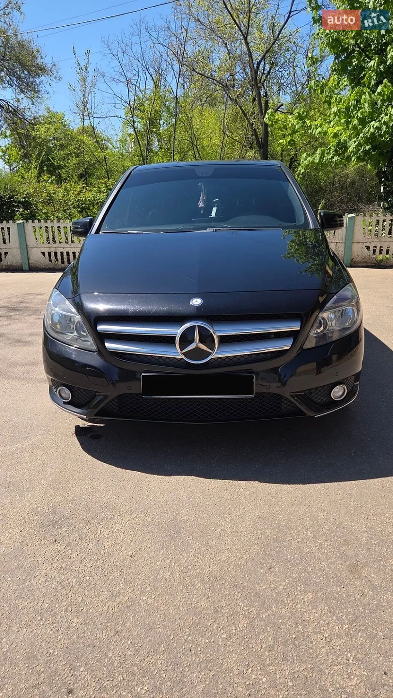 Mercedes-Benz B-Class, 2012