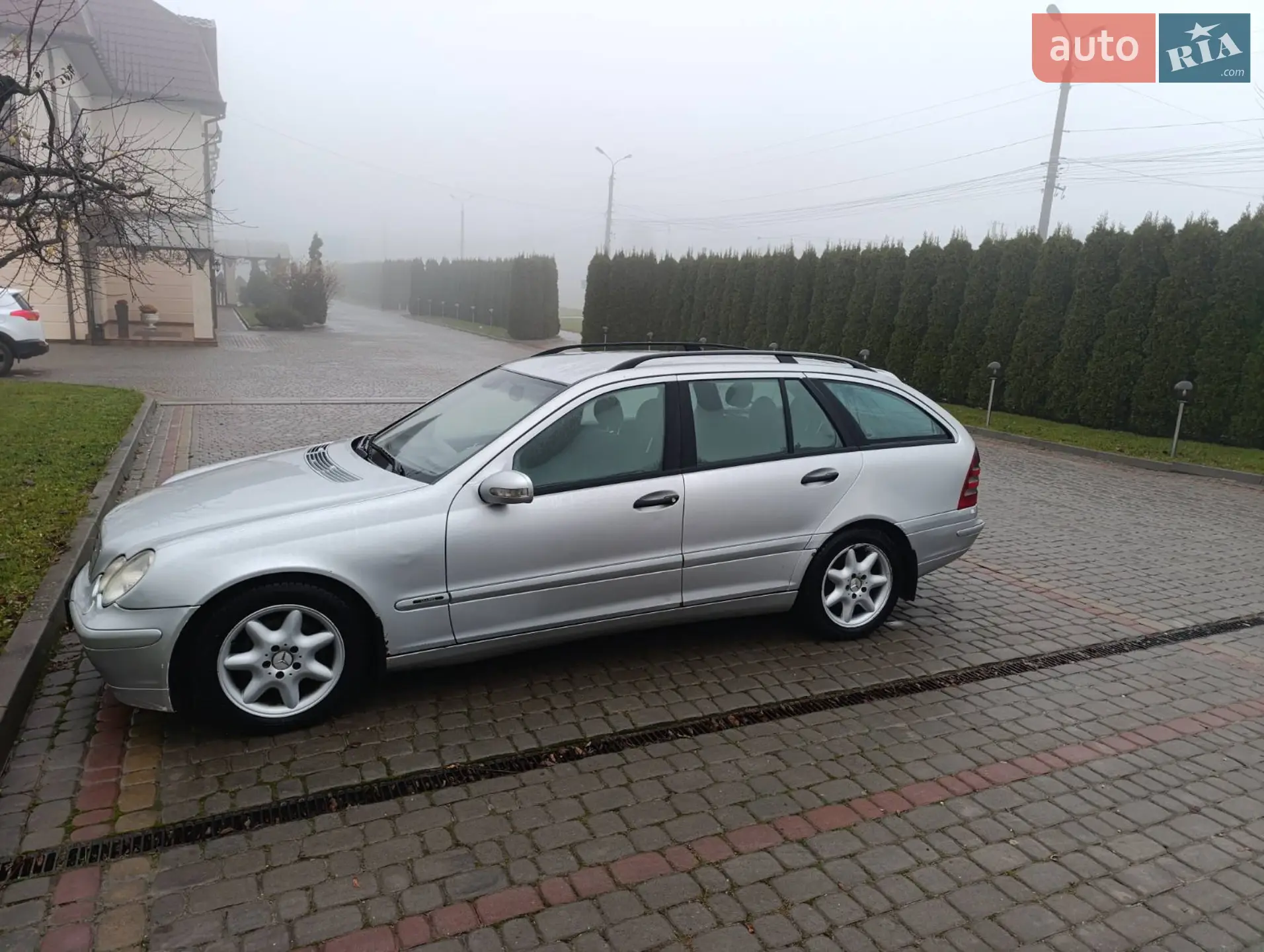Mercedes-Benz C-Class, 2004