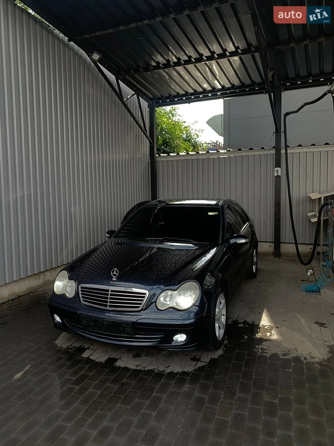 Mercedes-Benz C-Class, 2004