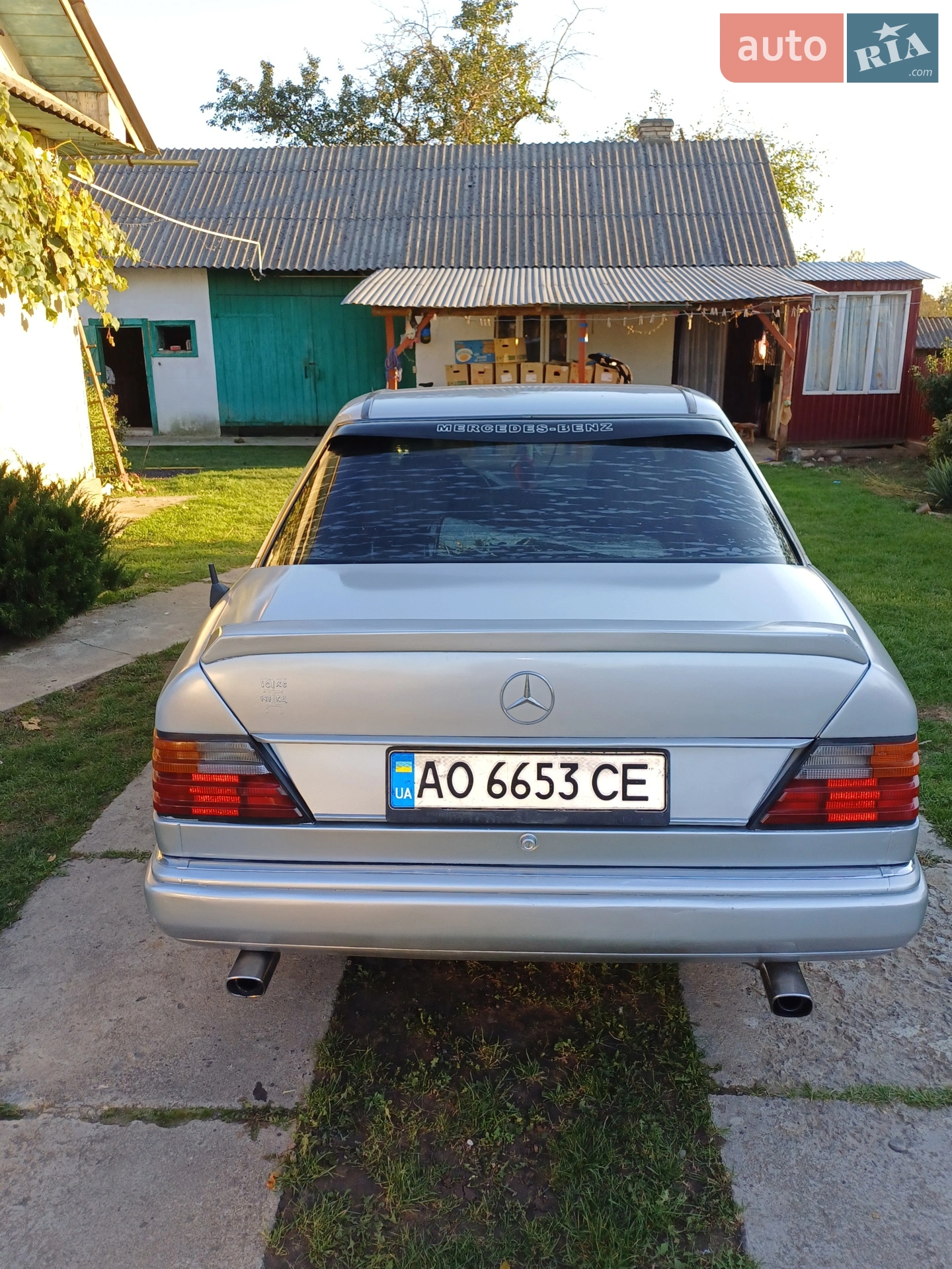Mercedes-Benz E-Class, 1992