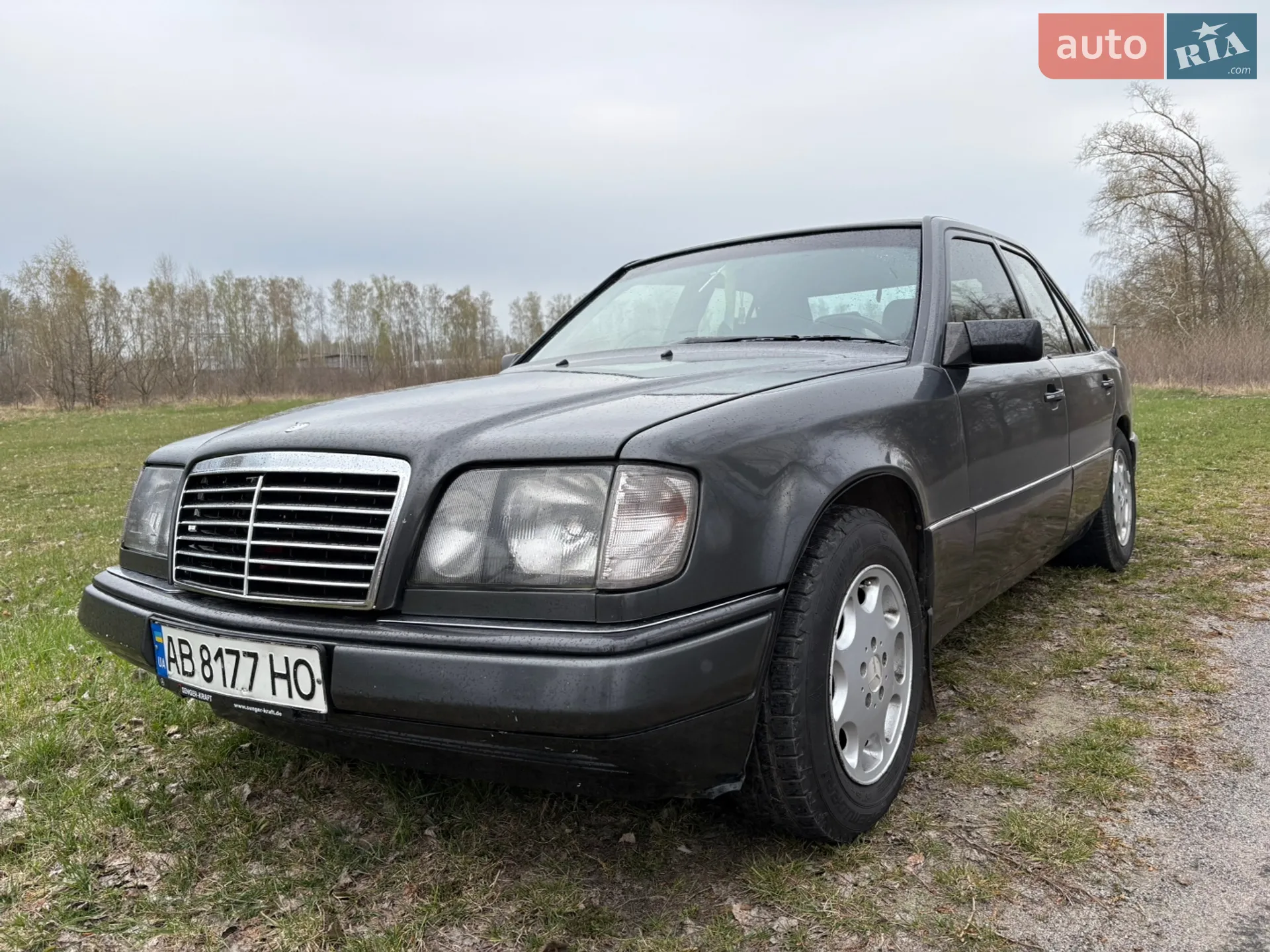 Mercedes-Benz E-Class, 1990