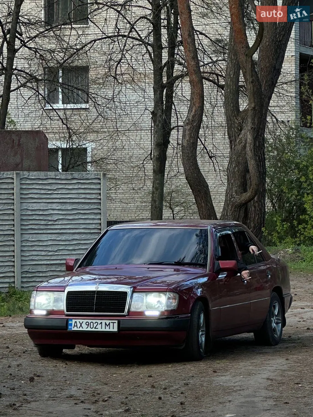 Mercedes-Benz E-Class, 1990