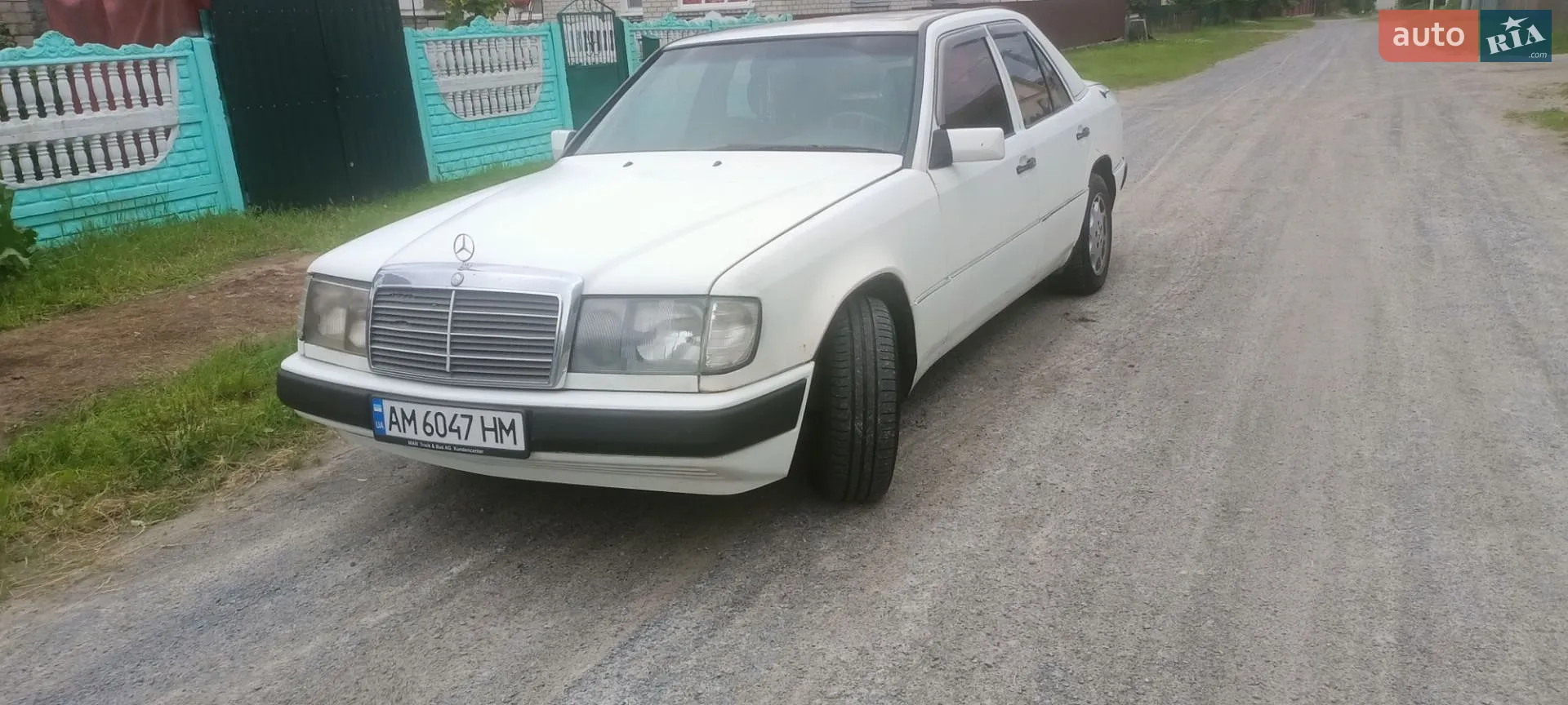 Mercedes-Benz E-Class, 1987