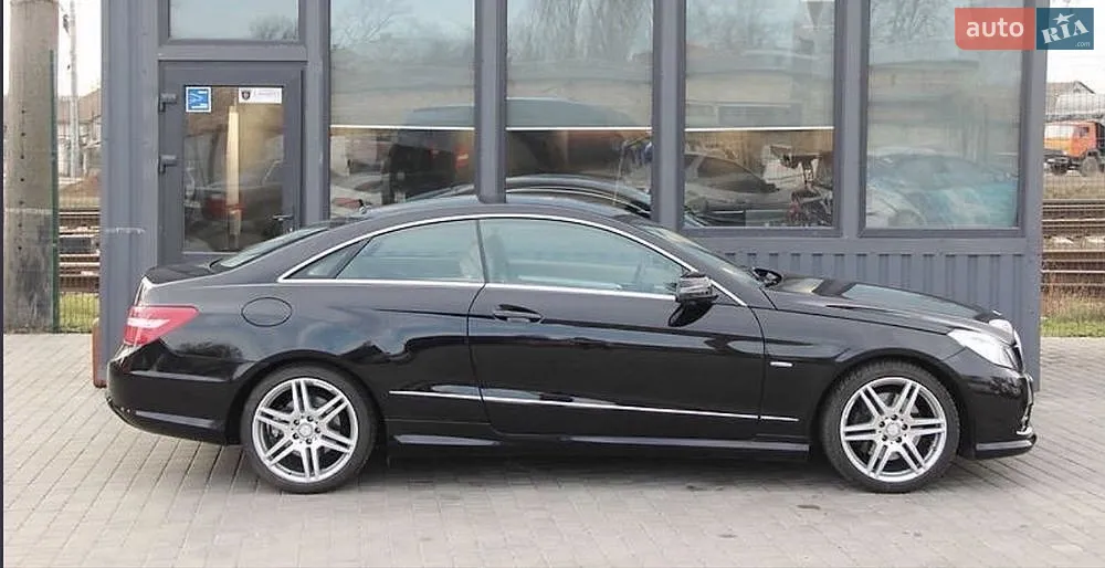 Mercedes-Benz E-Class, 2011