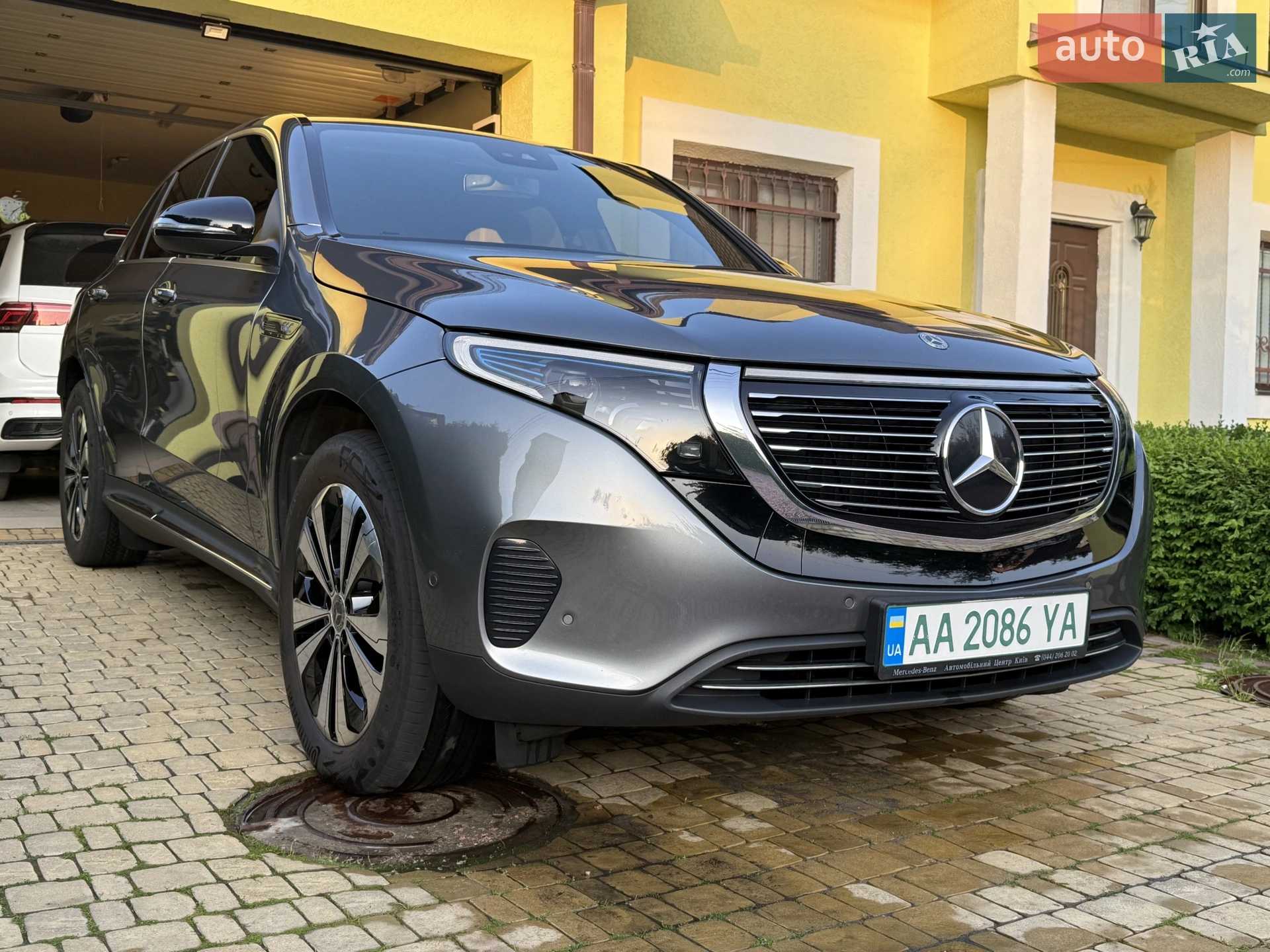 Mercedes-Benz EQC, 2022