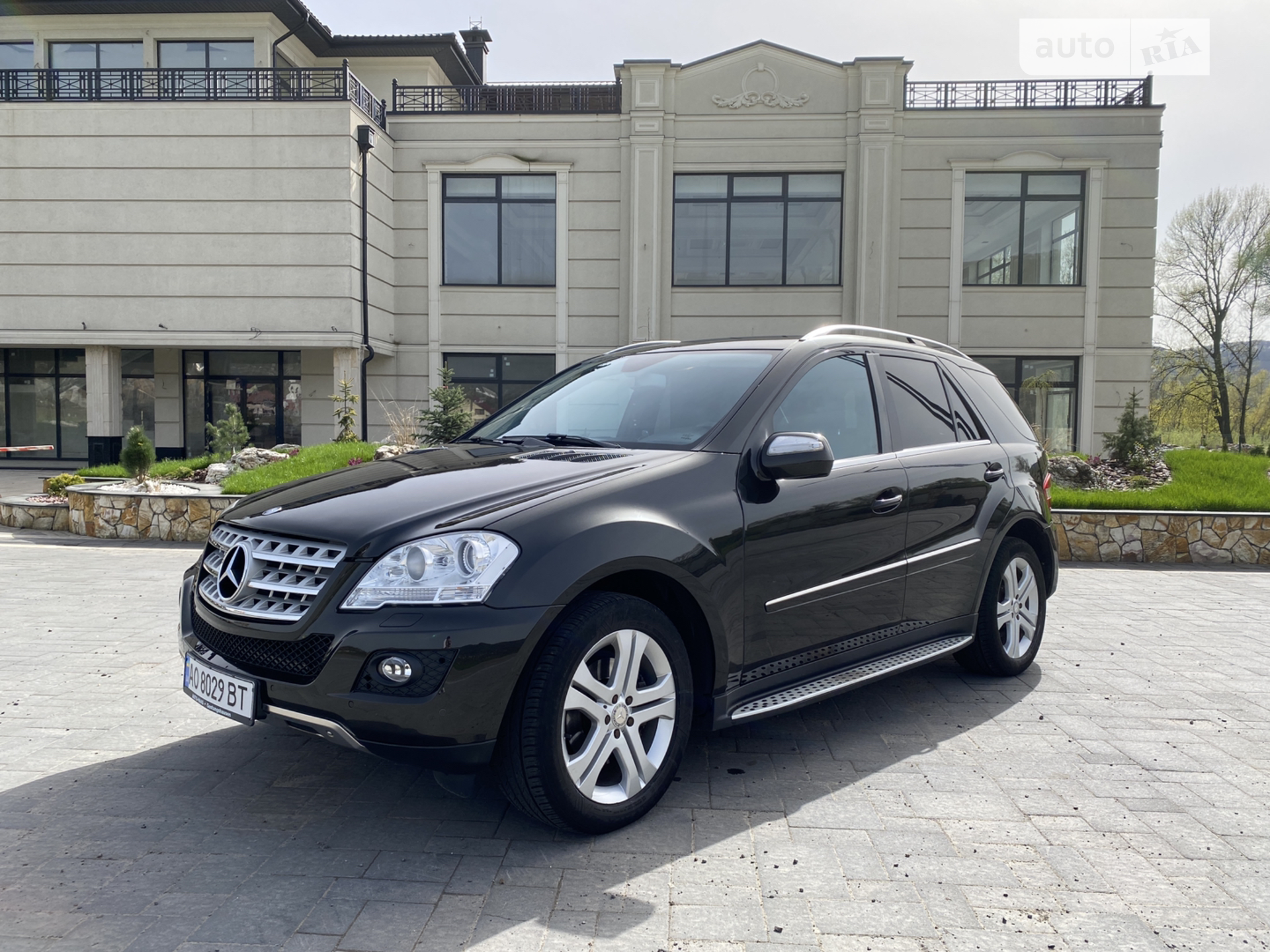 Mercedes-Benz M-Class, 2009