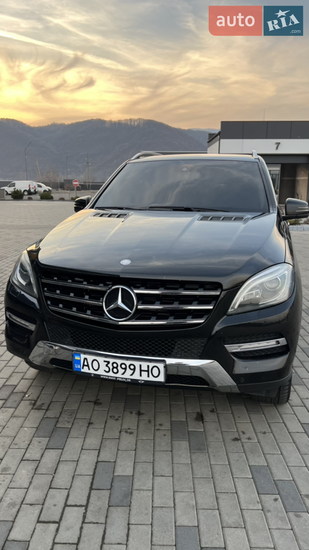 Mercedes-Benz M-Class, 2012