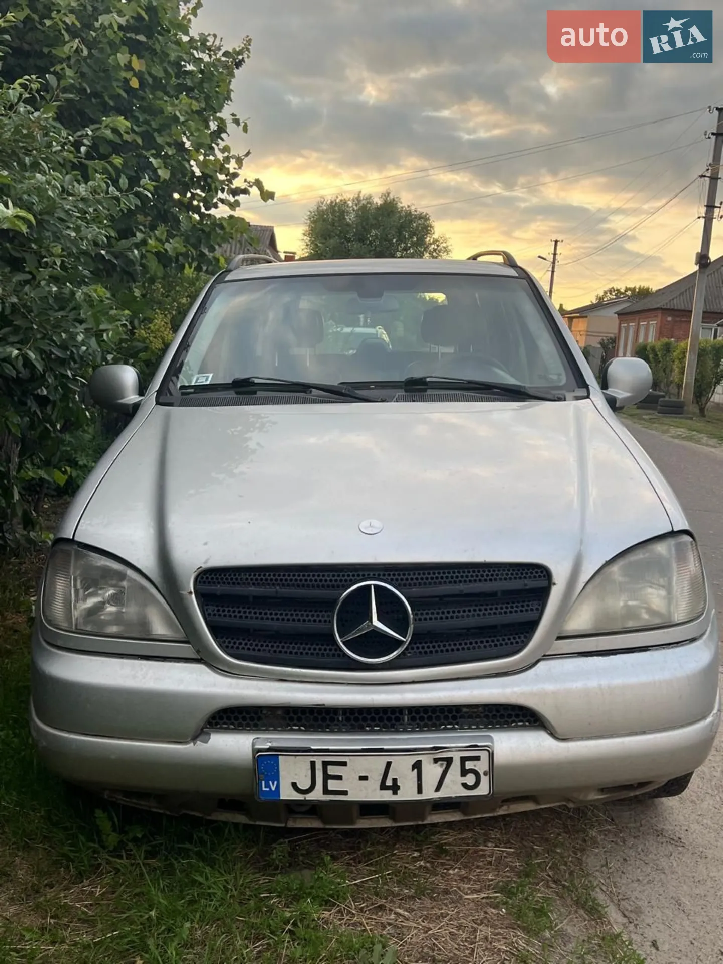 Mercedes-Benz M-Class, 2001