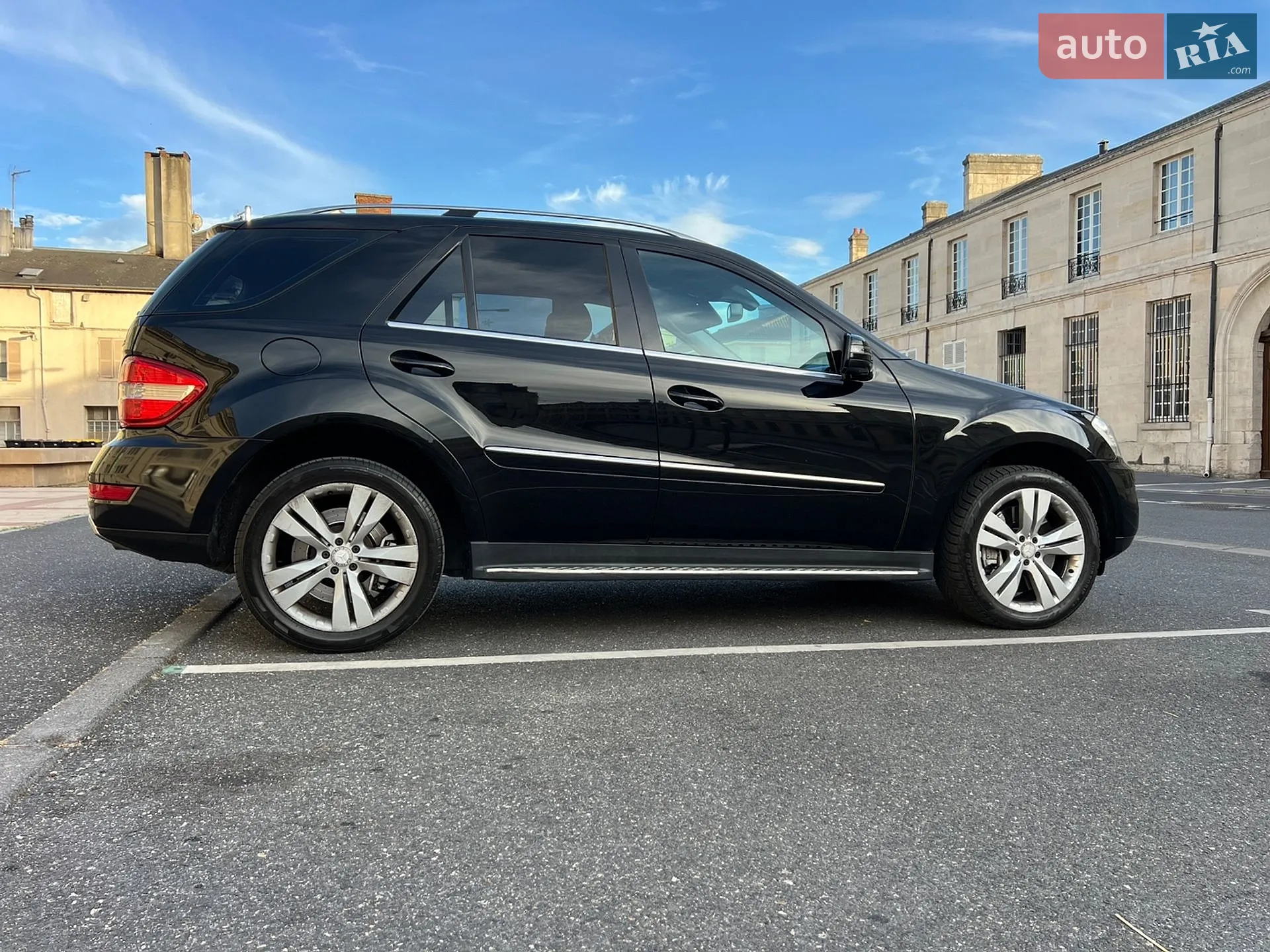 Mercedes-Benz M-Class, 2010