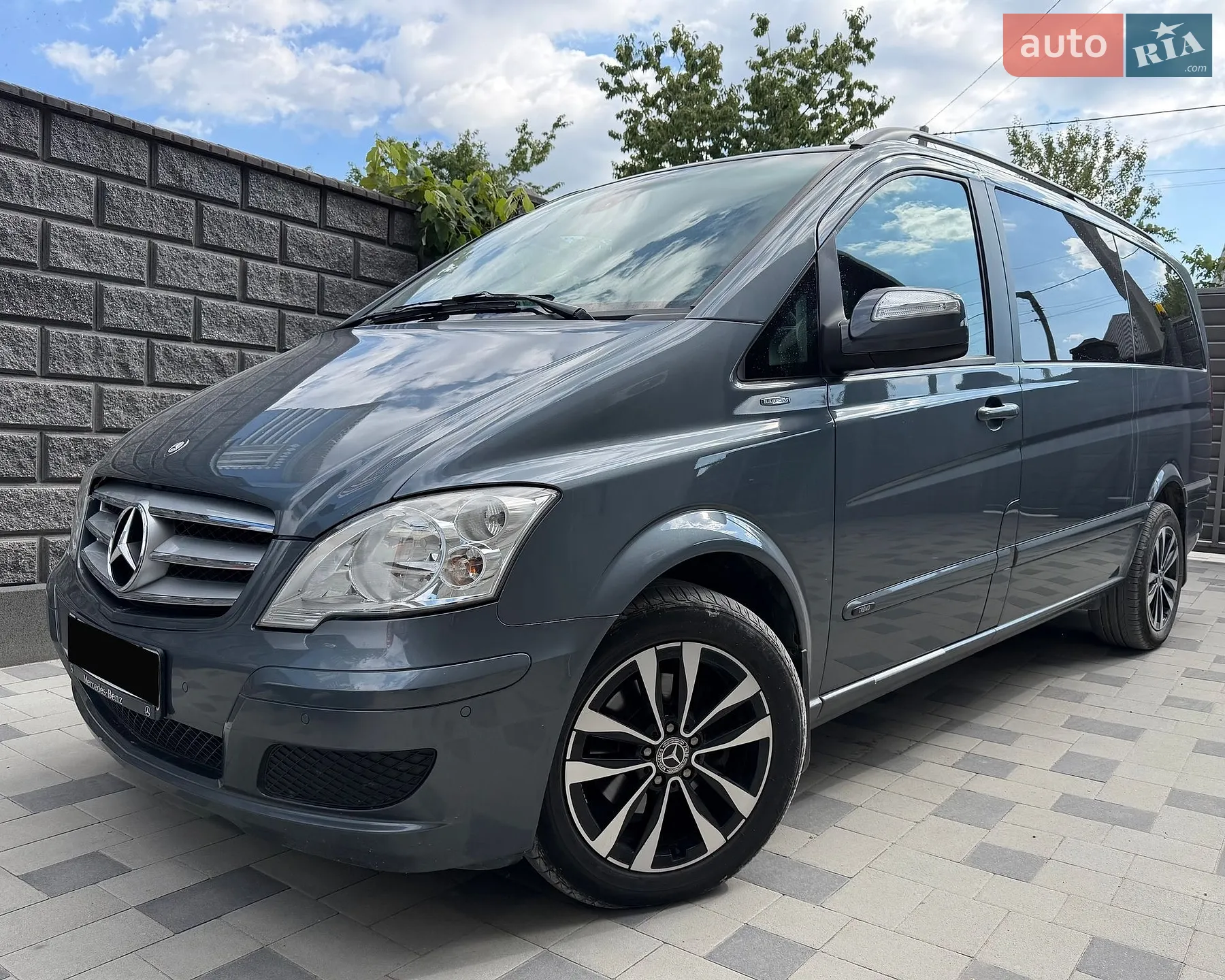 Mercedes-Benz Viano, 2011