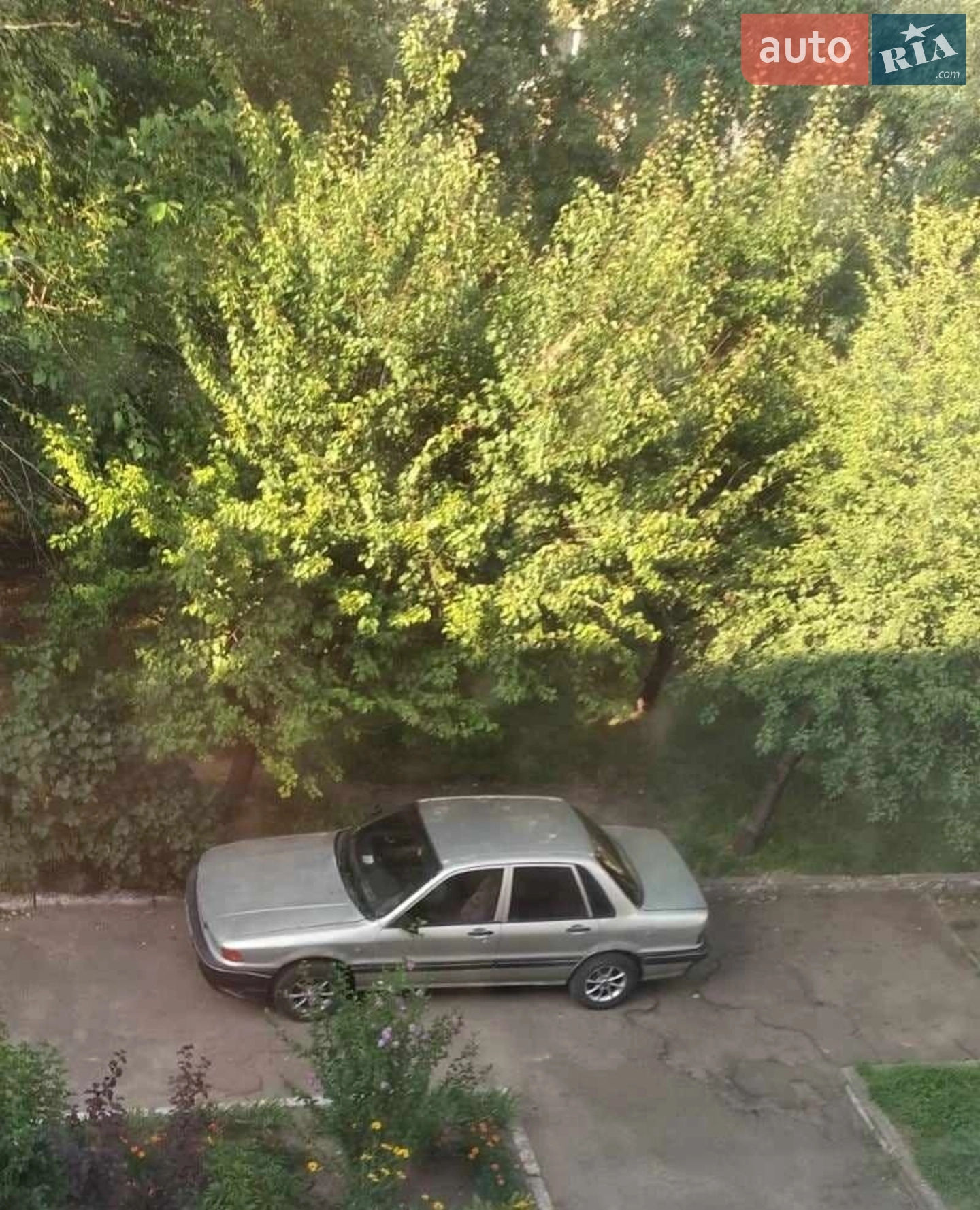 Mitsubishi Galant, 1988