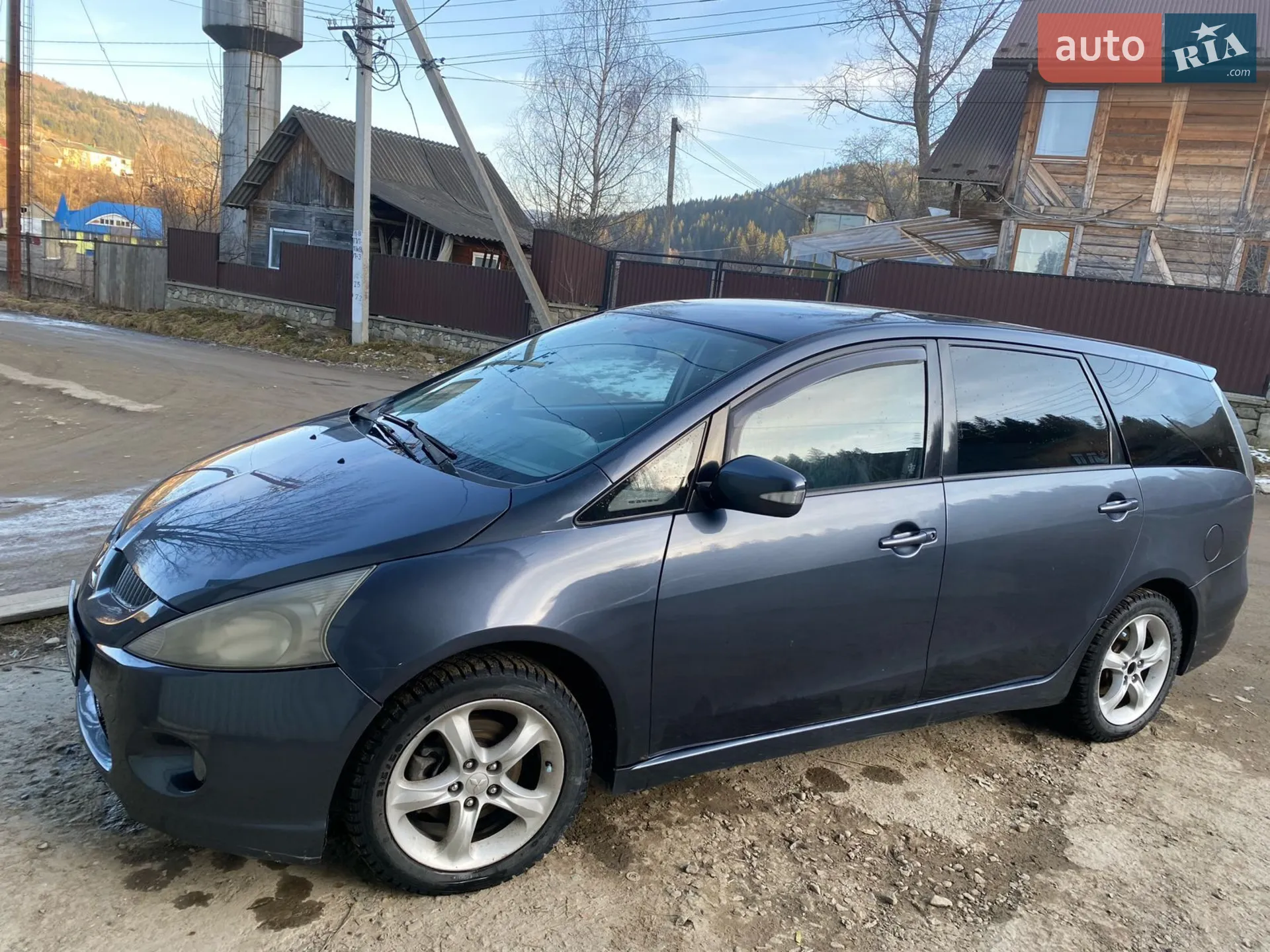Mitsubishi Grandis, 2005