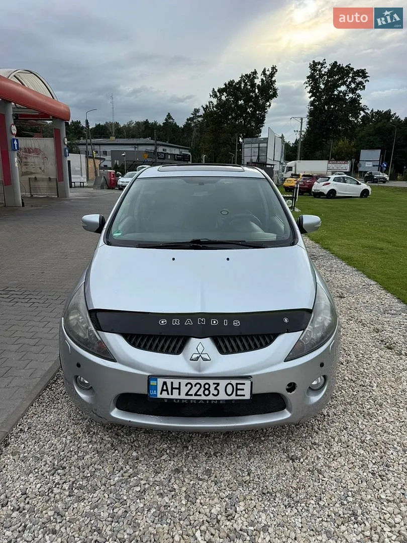 Mitsubishi Grandis, 2006