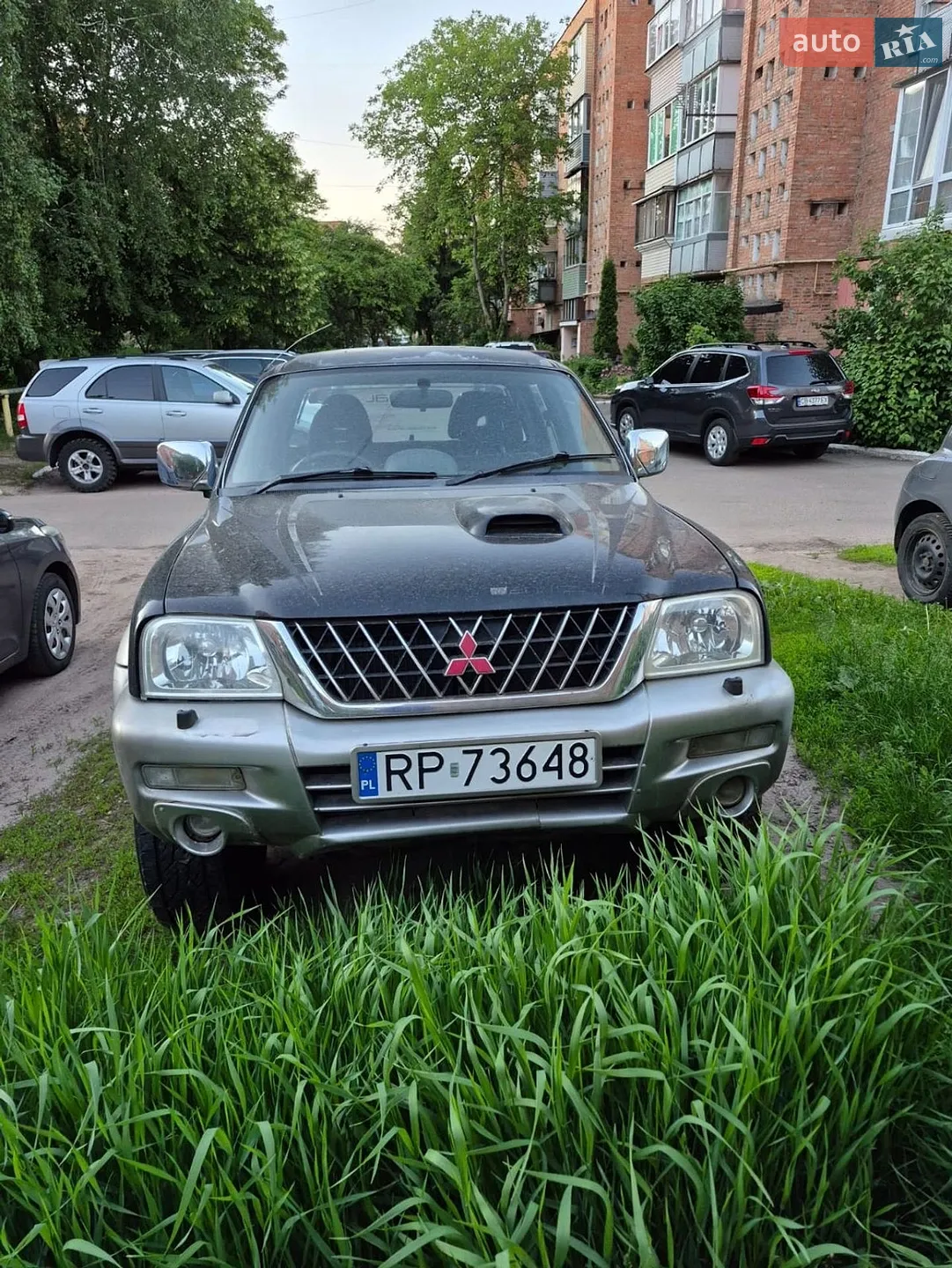 Mitsubishi L 200, 2003