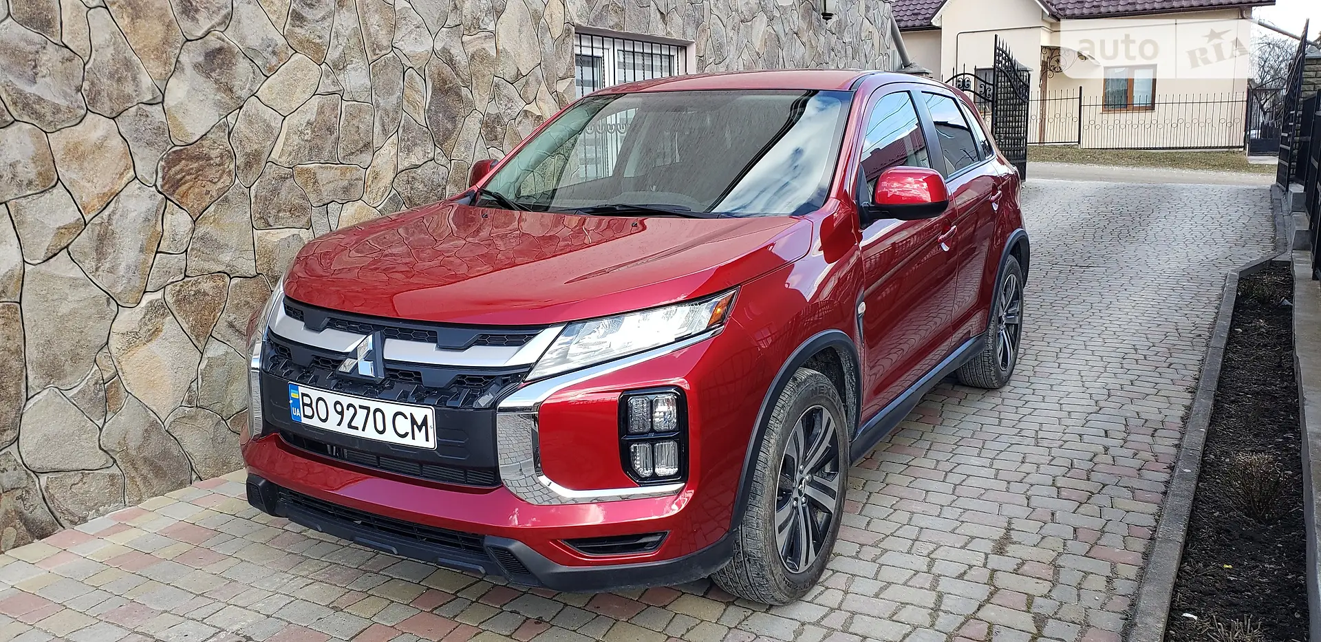 Mitsubishi Outlander Sport, 2020