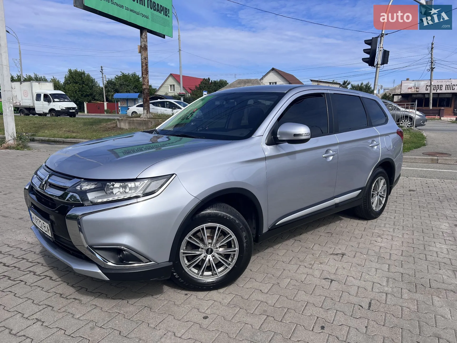 Mitsubishi Outlander, 2016