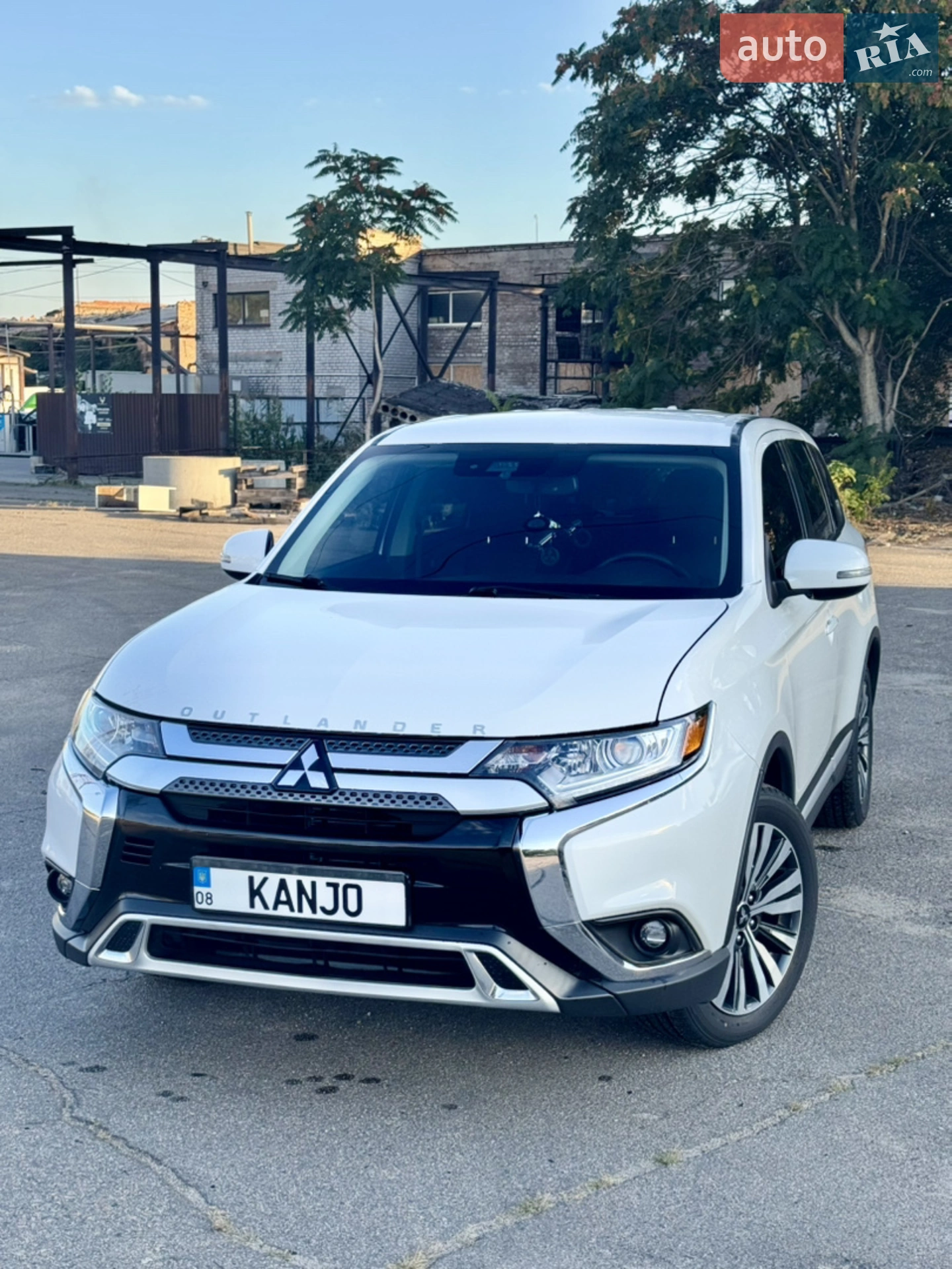Mitsubishi Outlander, 2020