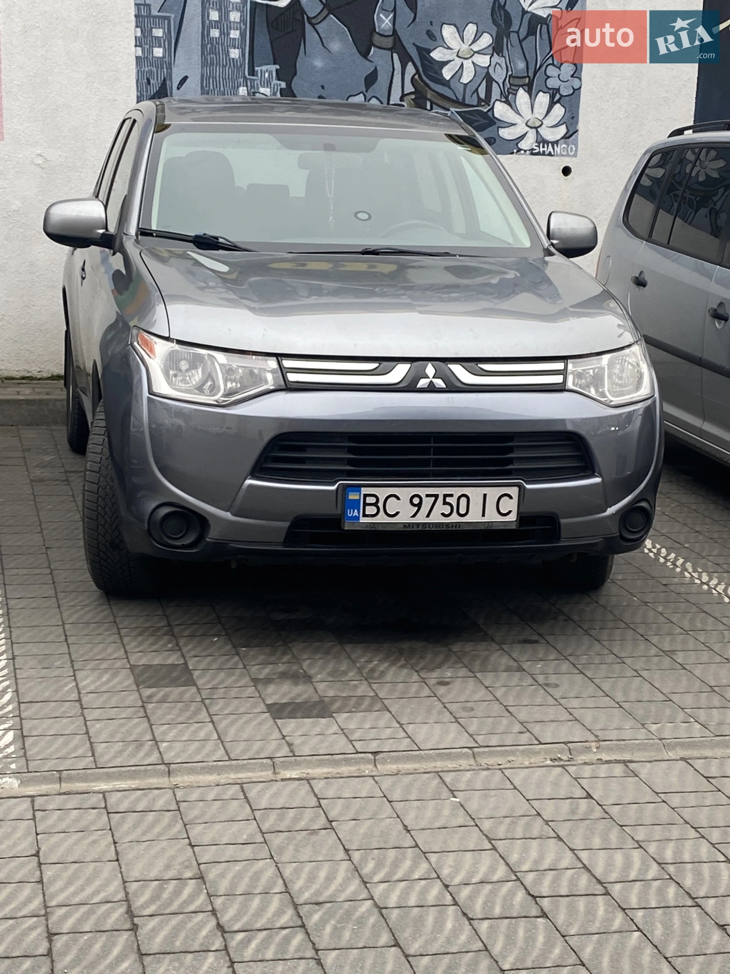 Mitsubishi Outlander, 2013
