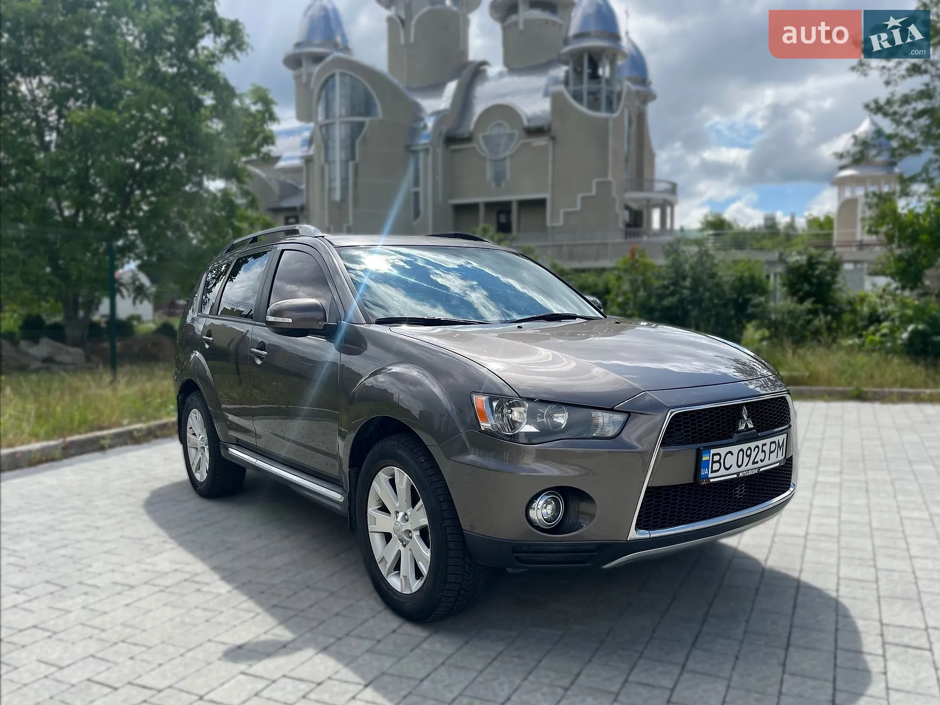 Mitsubishi Outlander, 2012