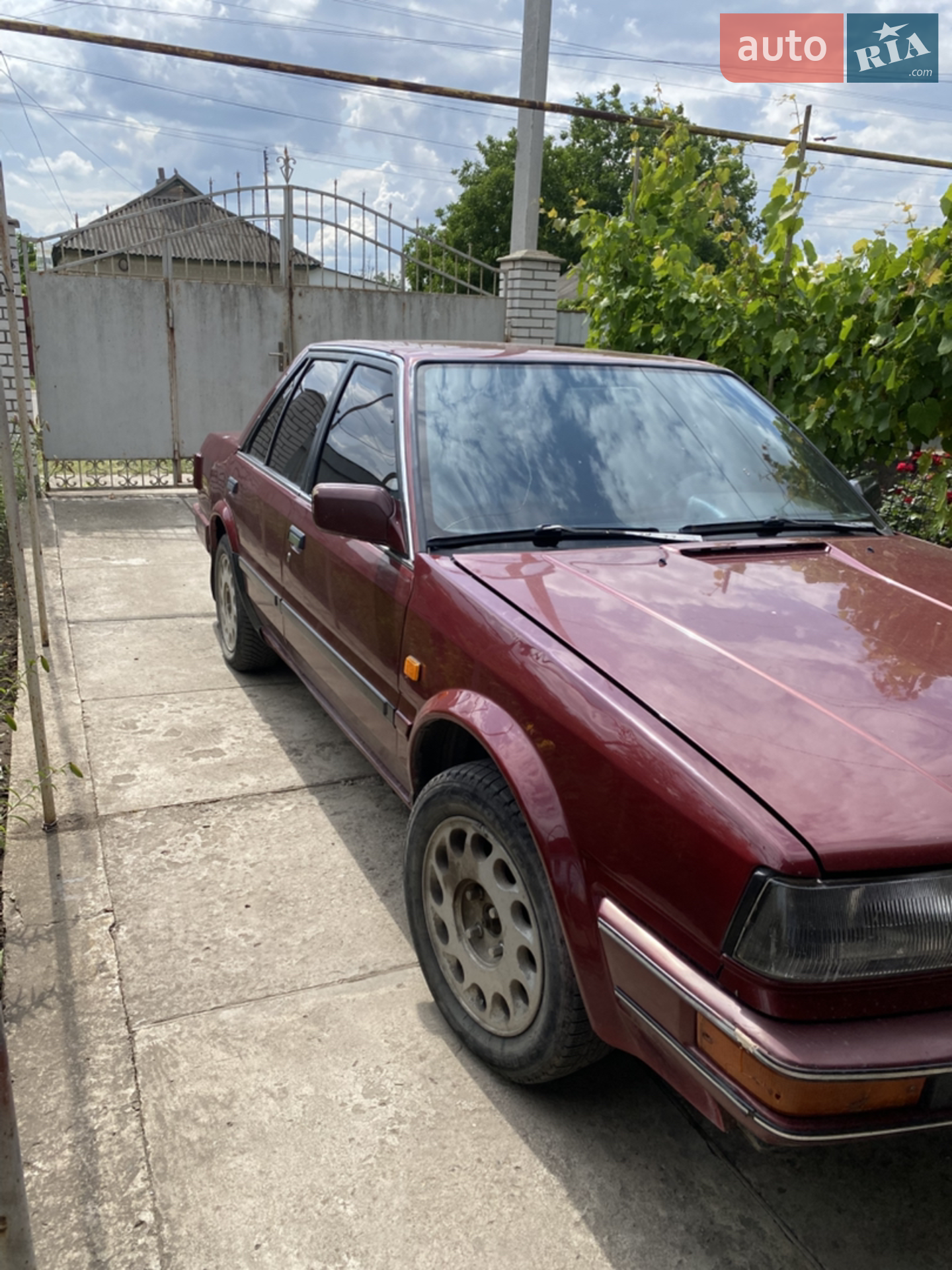 Nissan Bluebird, 1986