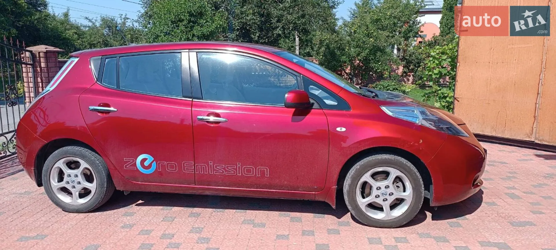 Nissan Leaf, 2012