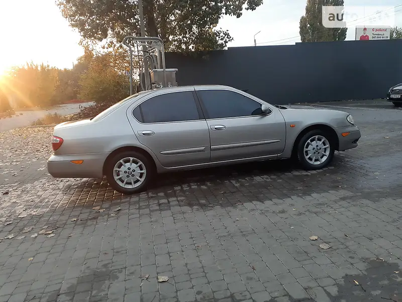 Nissan Maxima, 2000