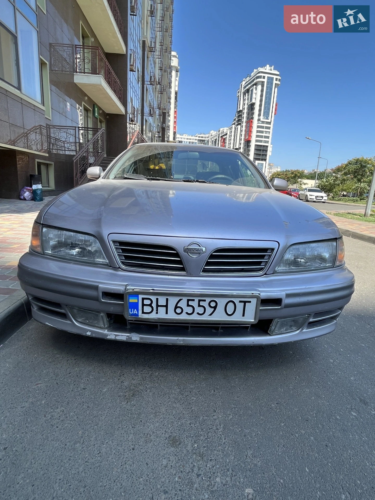 Nissan Maxima, 1995