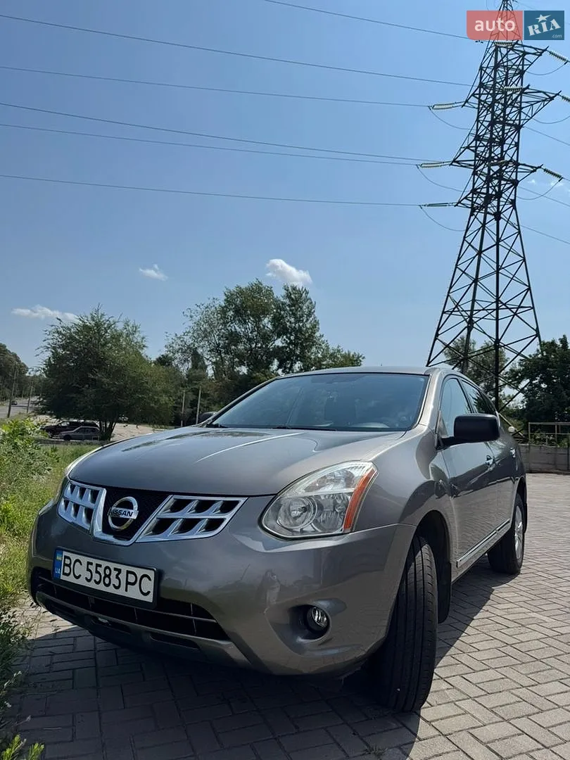 Nissan Rogue, 2012