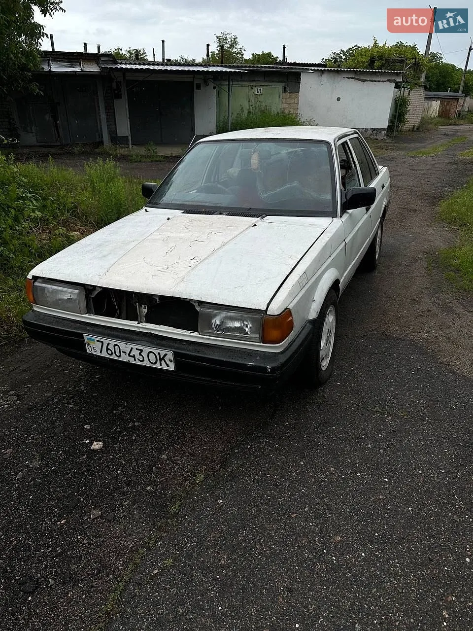 Nissan Sunny, 1988