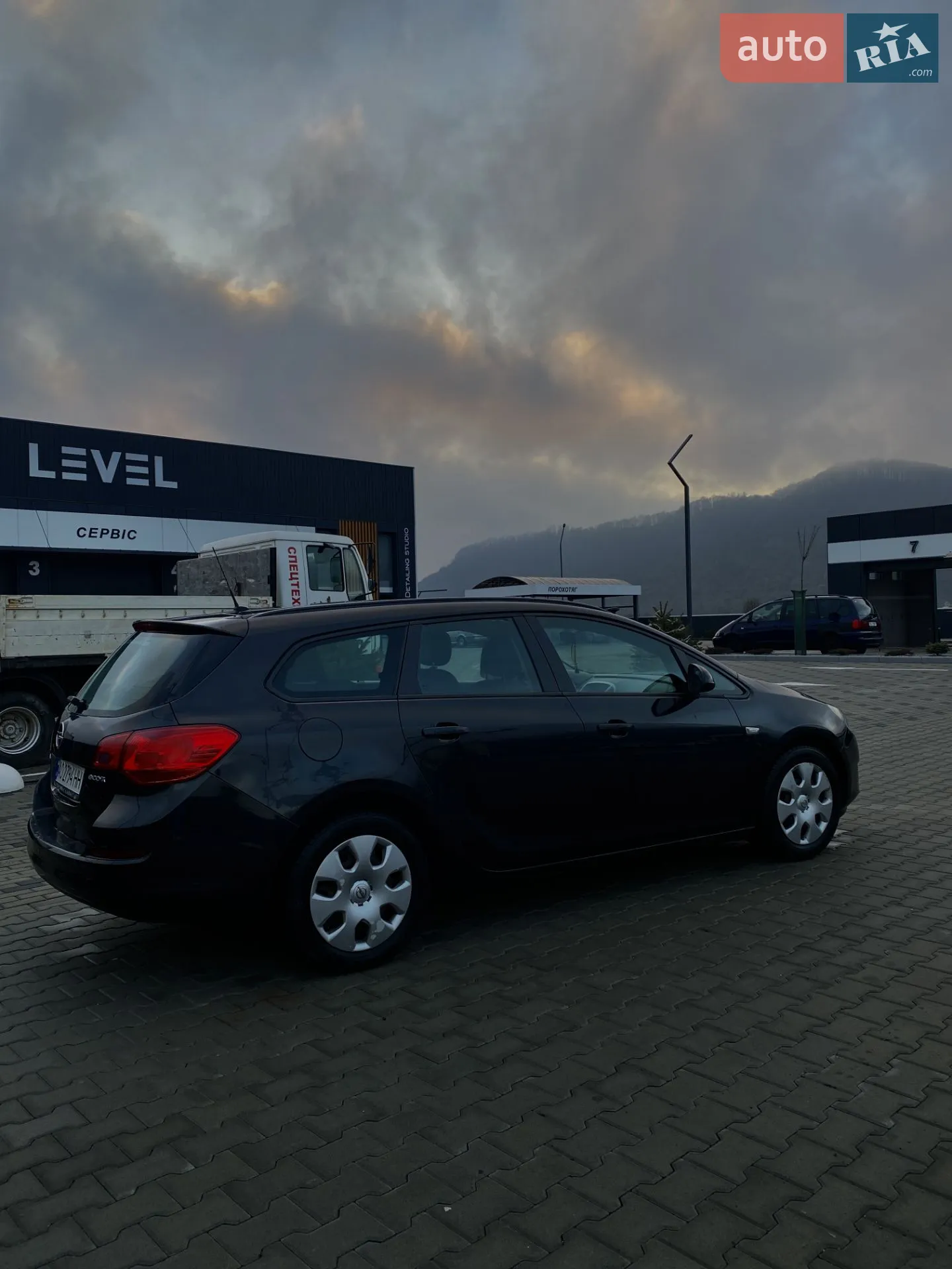 Opel Astra, 2012