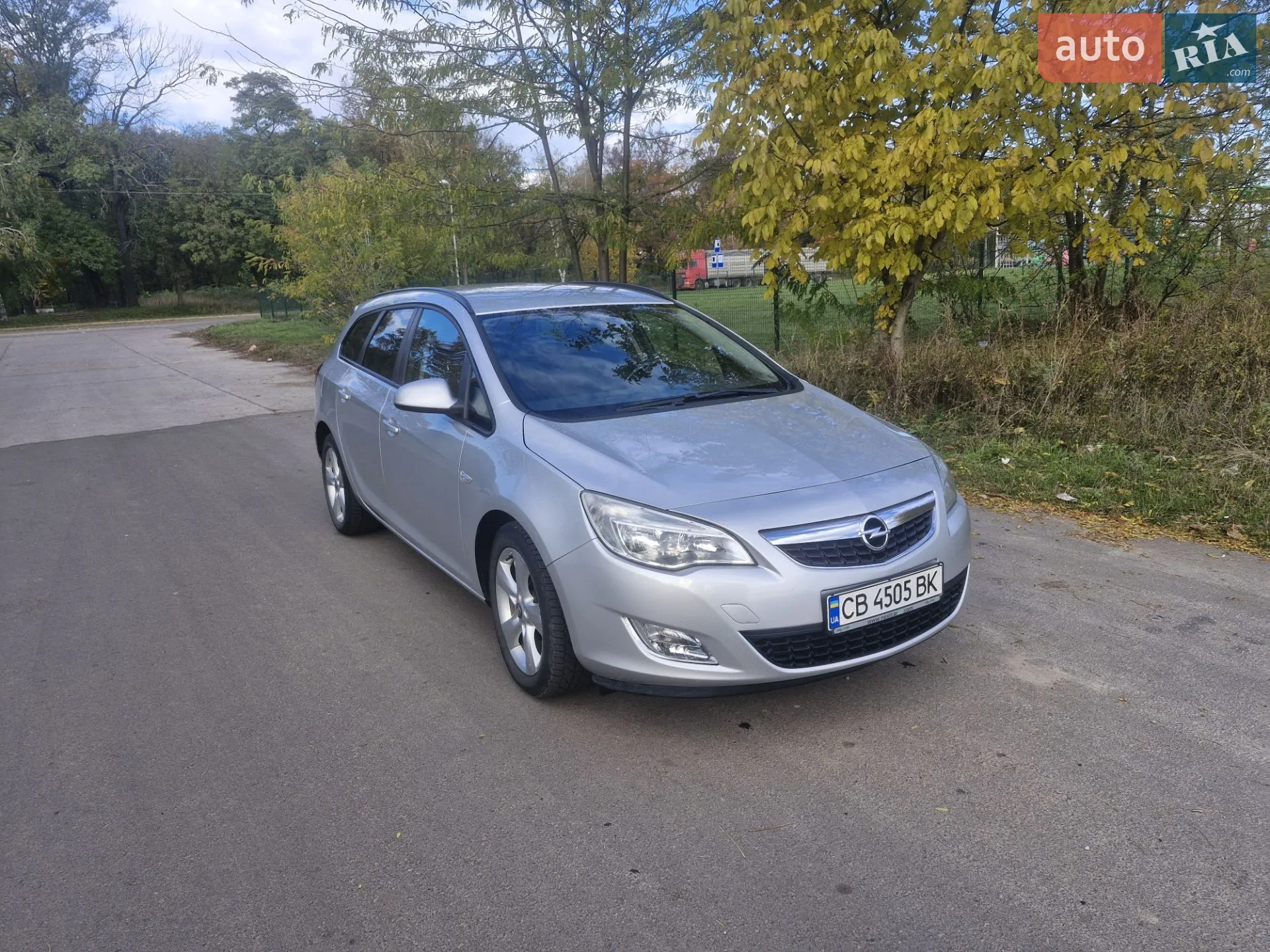 Opel Astra, 2011