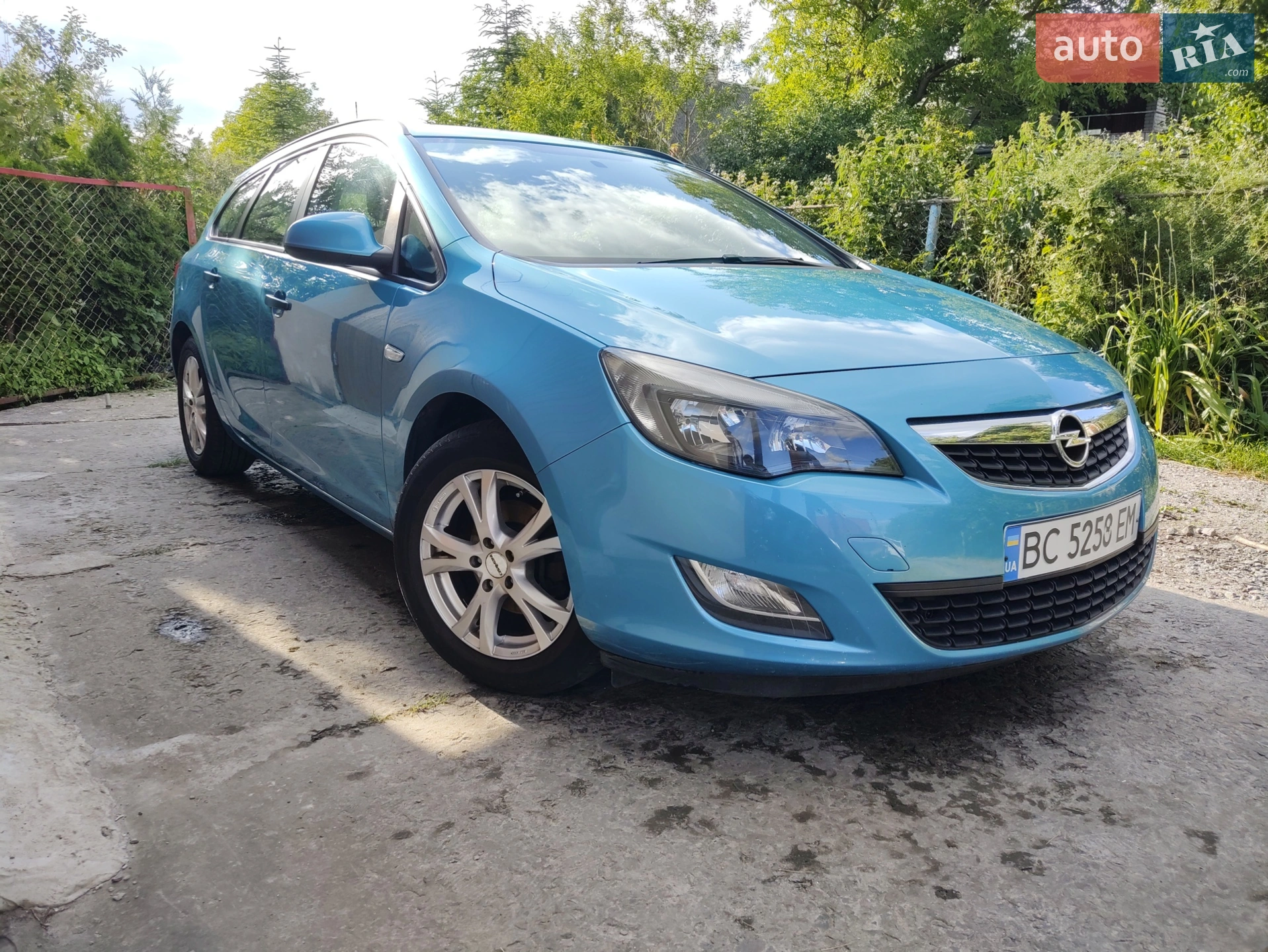 Opel Astra, 2012