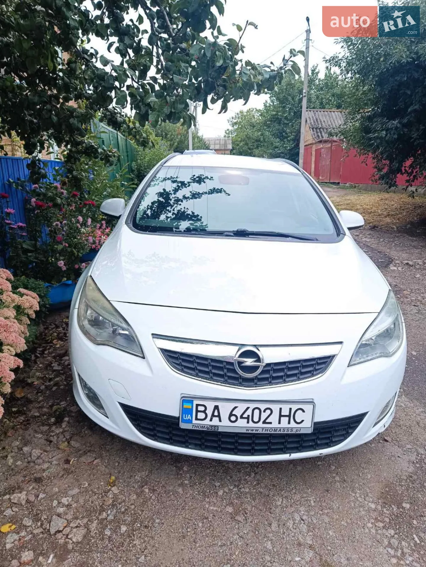Opel Astra, 2011