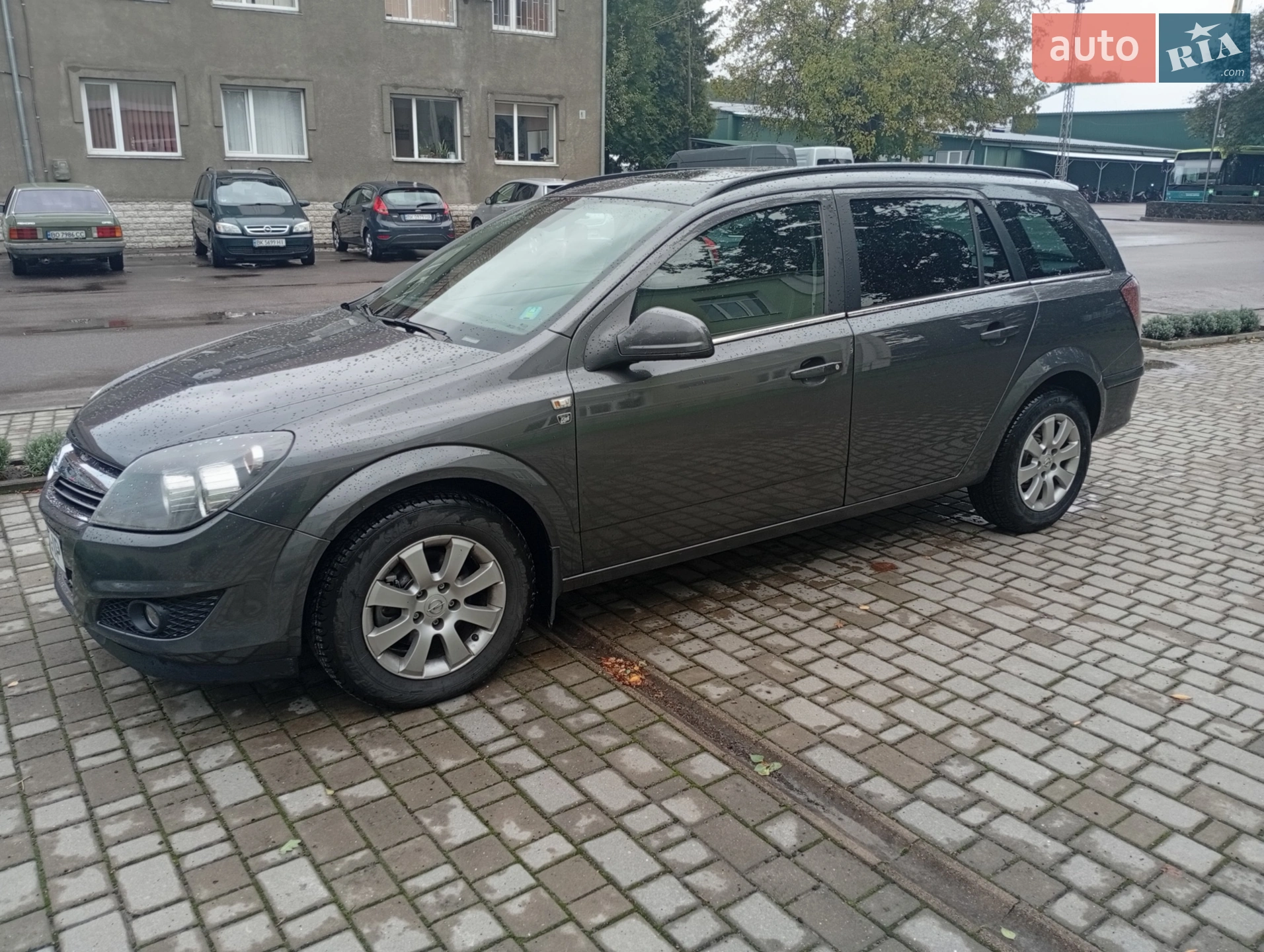 Opel Astra, 2010