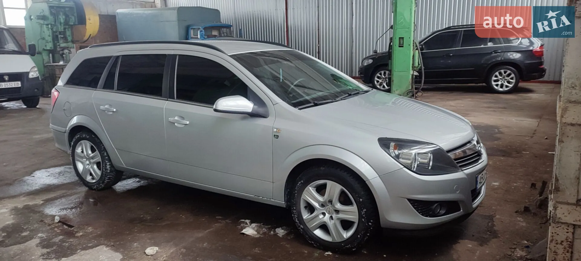 Opel Astra, 2010