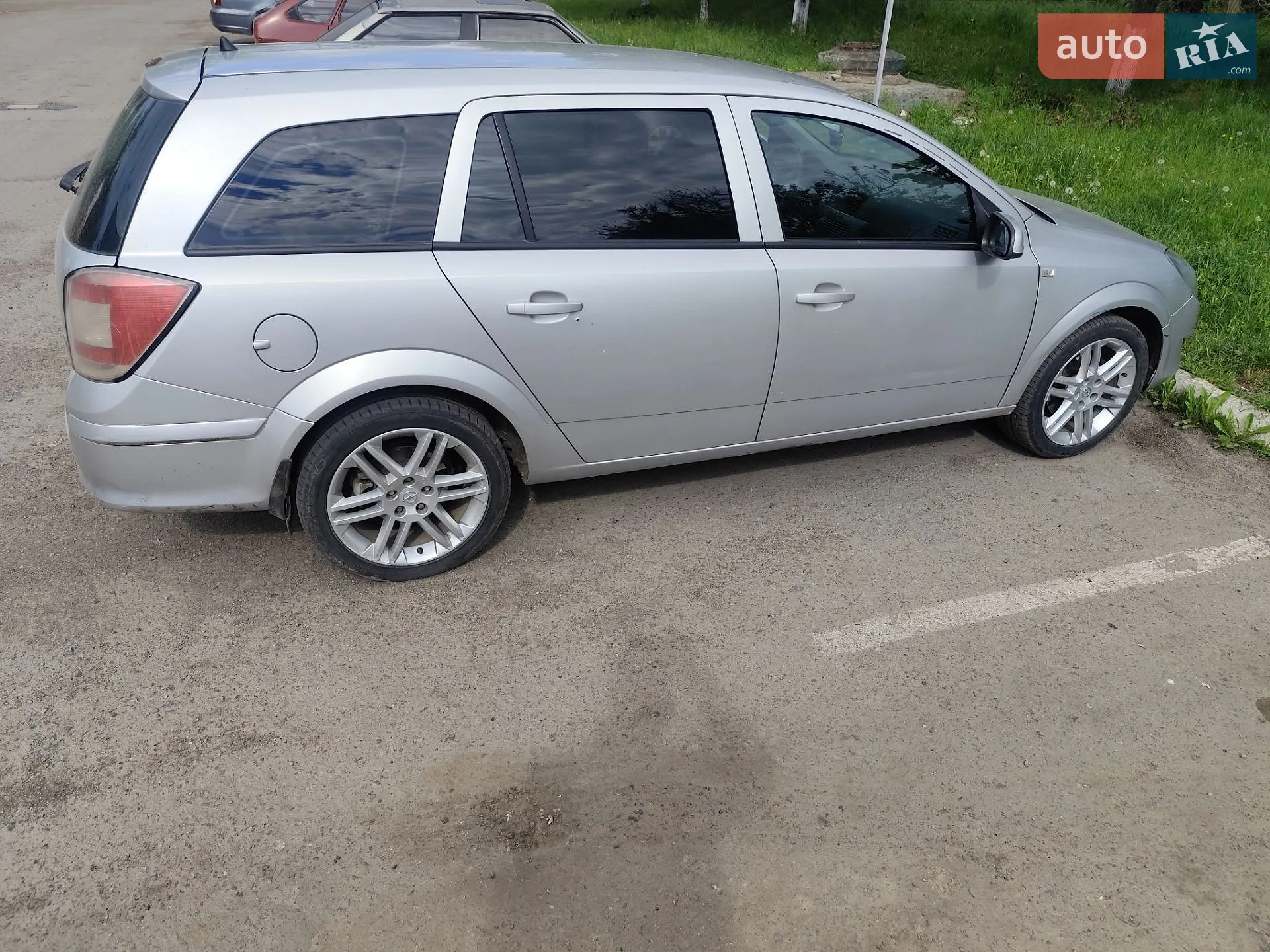 Opel Astra, 2011