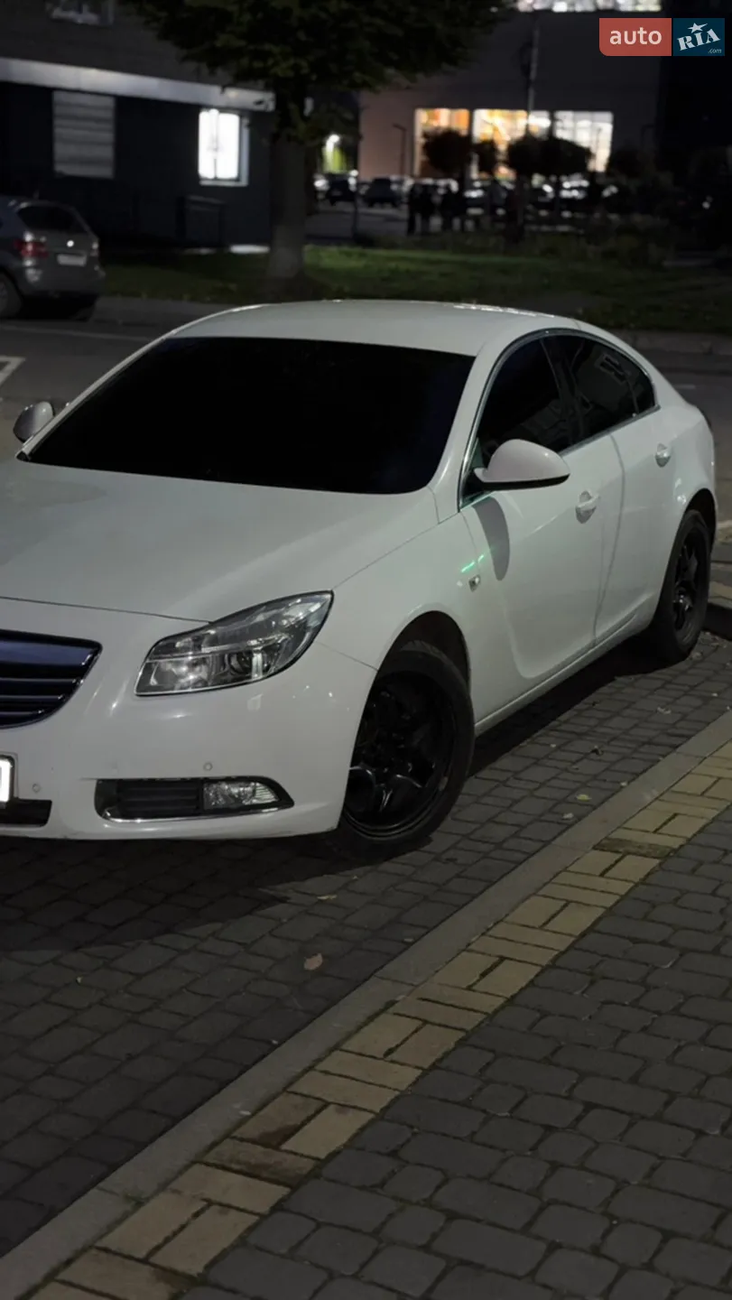 Opel Insignia, 2011