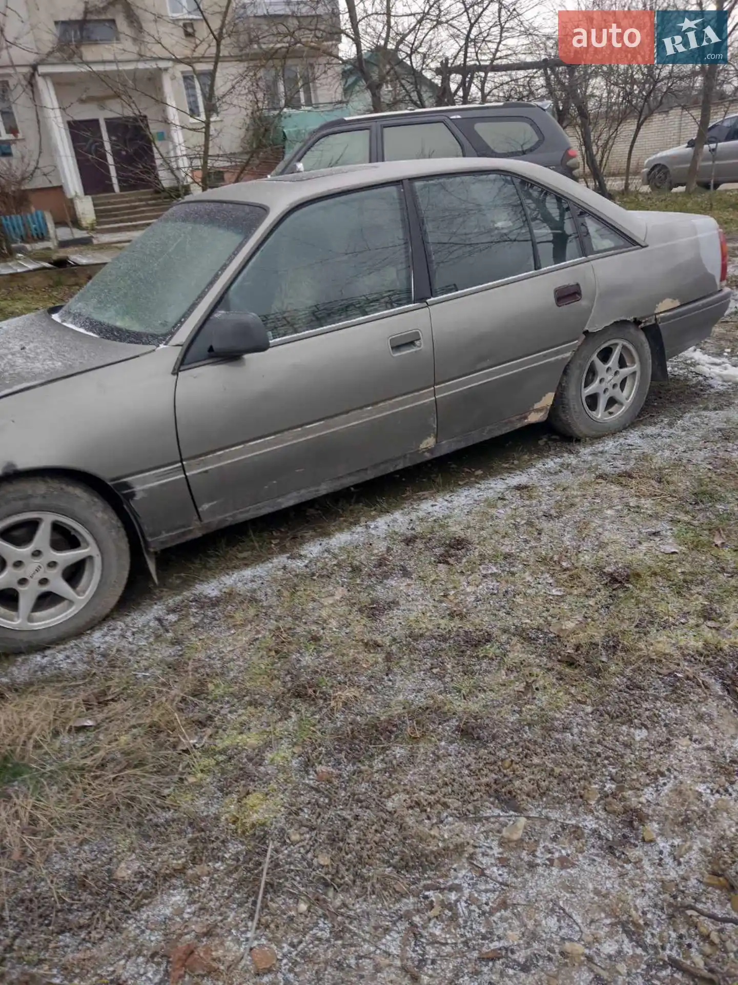 Opel Omega, 1988