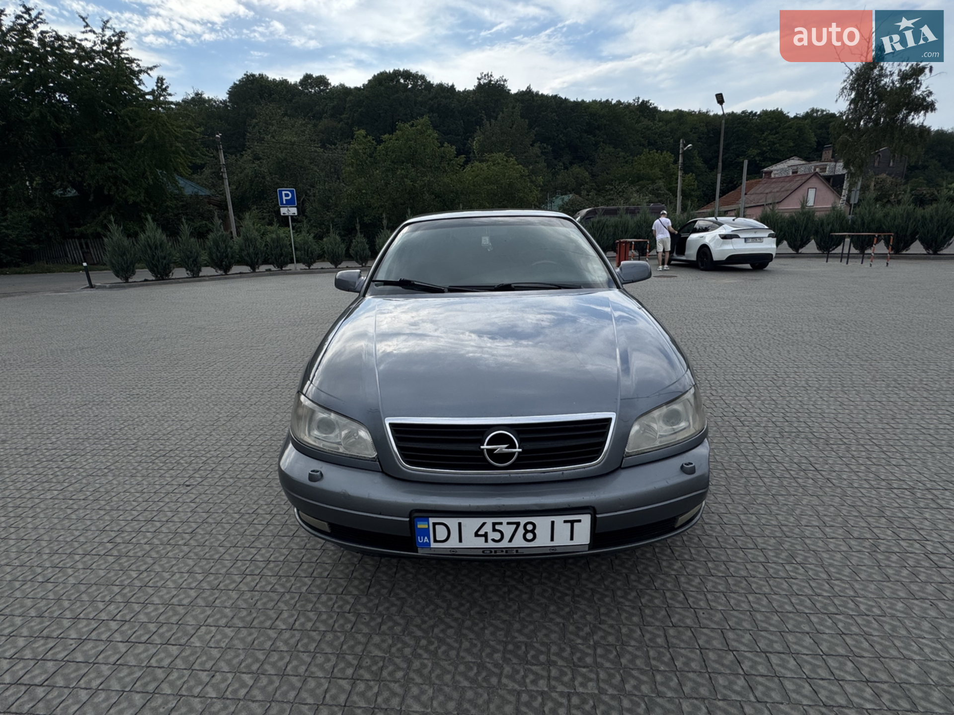 Opel Omega, 2001