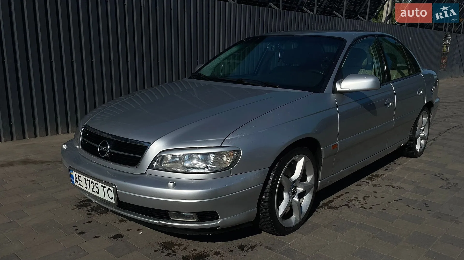 Opel Omega, 2000