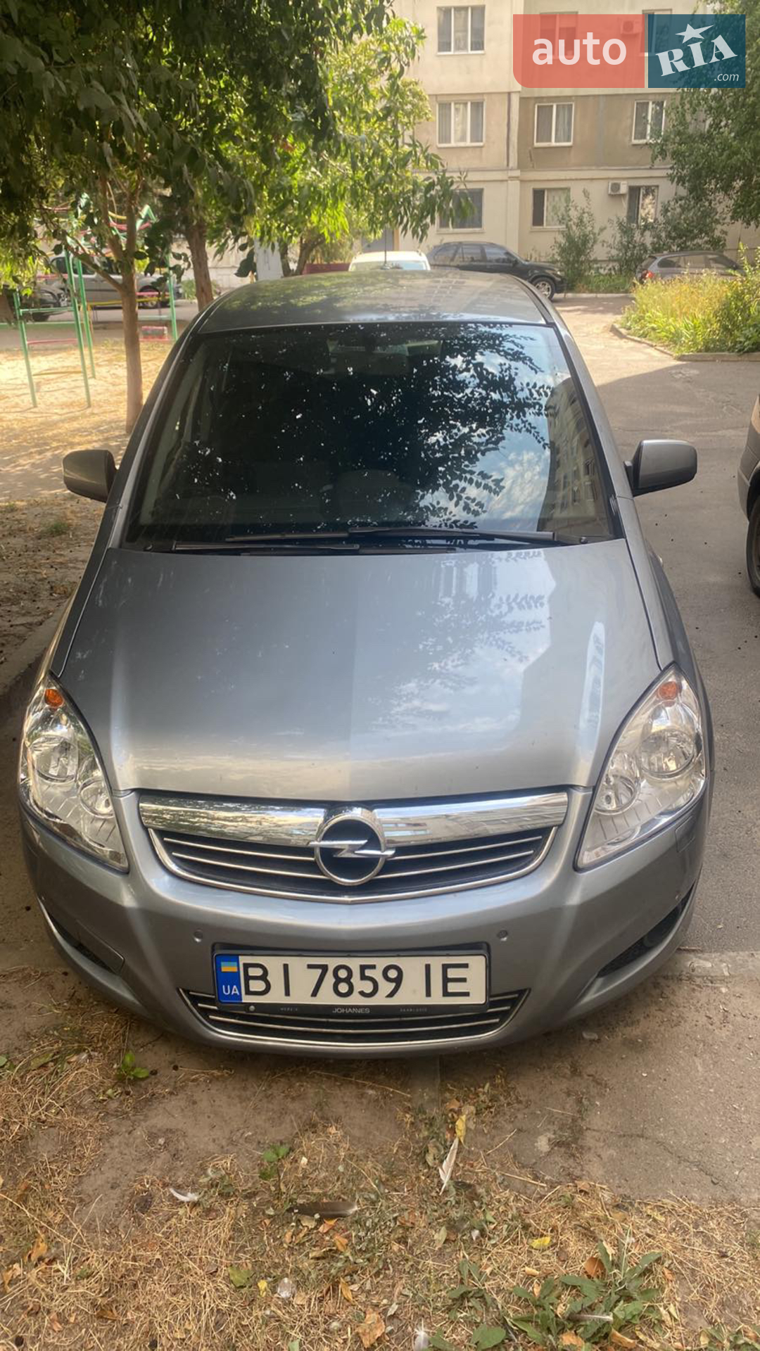 Opel Zafira, 2011