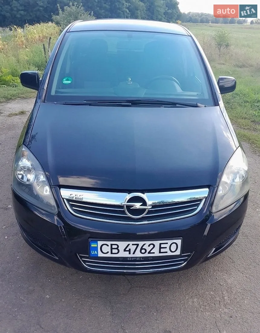 Opel Zafira, 2011