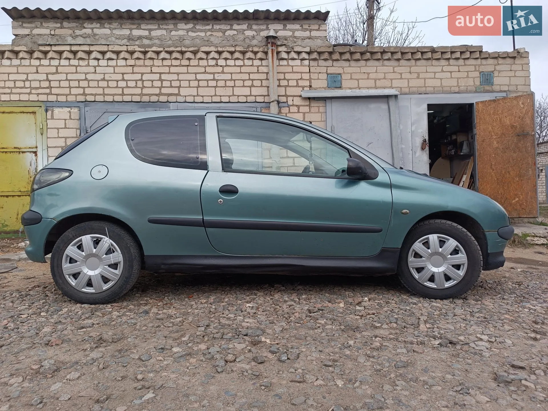 Peugeot 206, 2002
