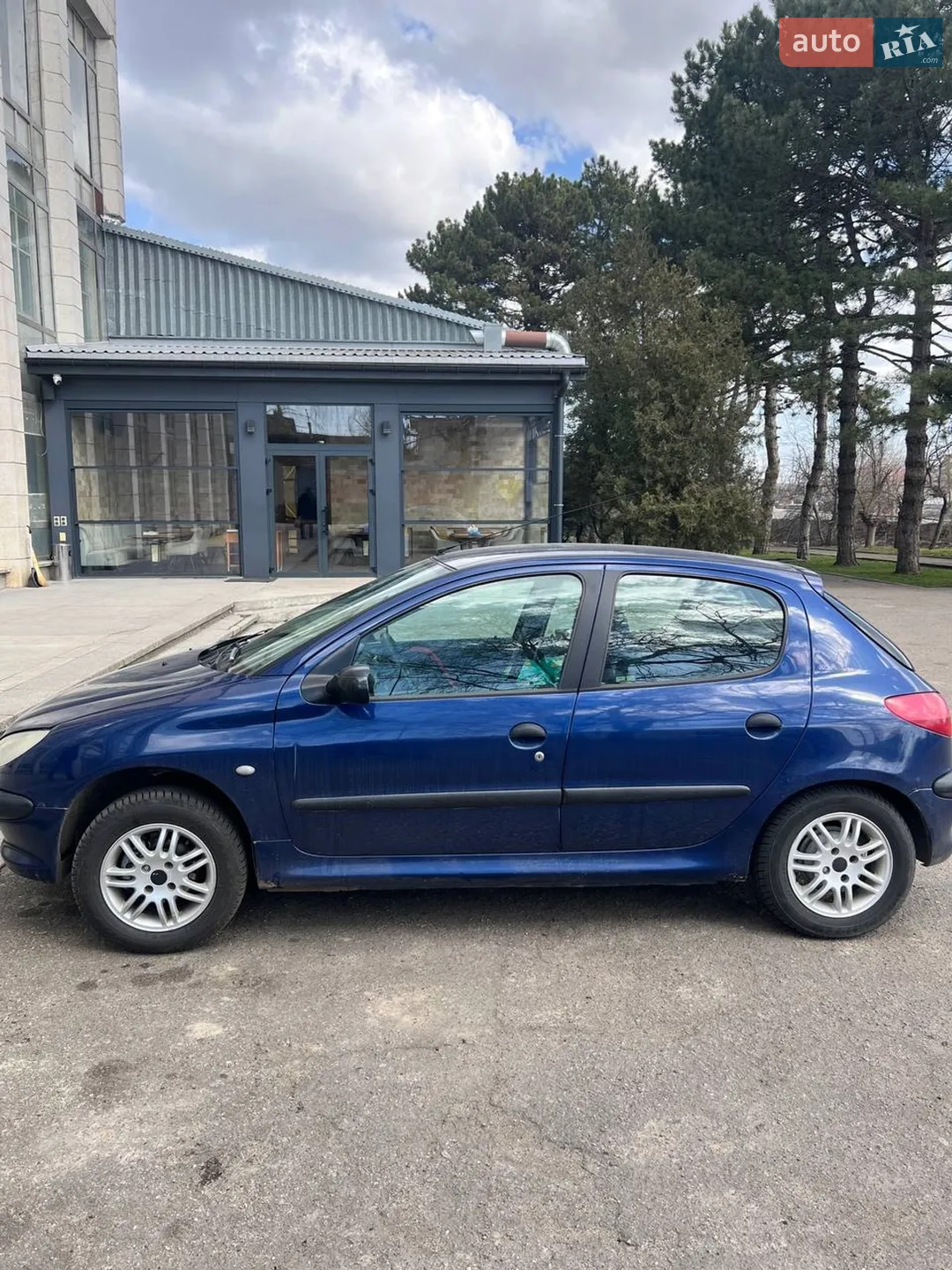 Peugeot 206, 2001