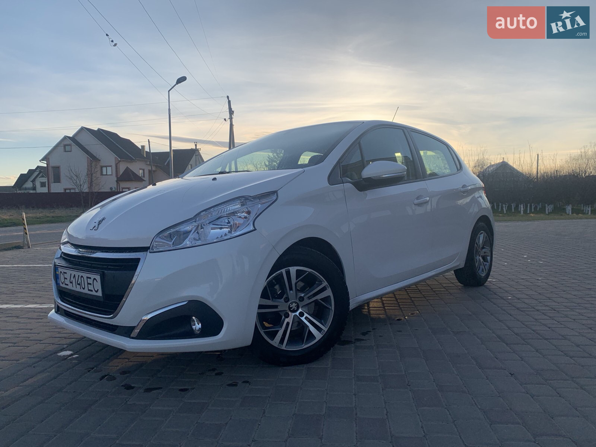 Peugeot 208, 2015