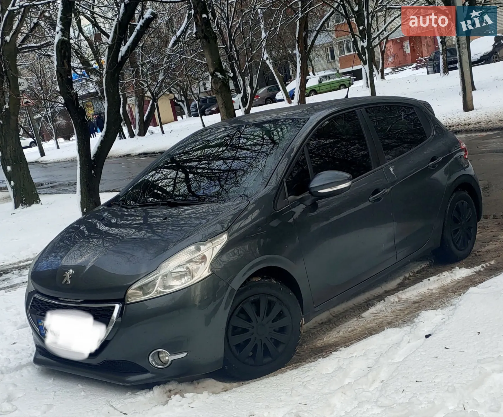 Peugeot 208, 2012