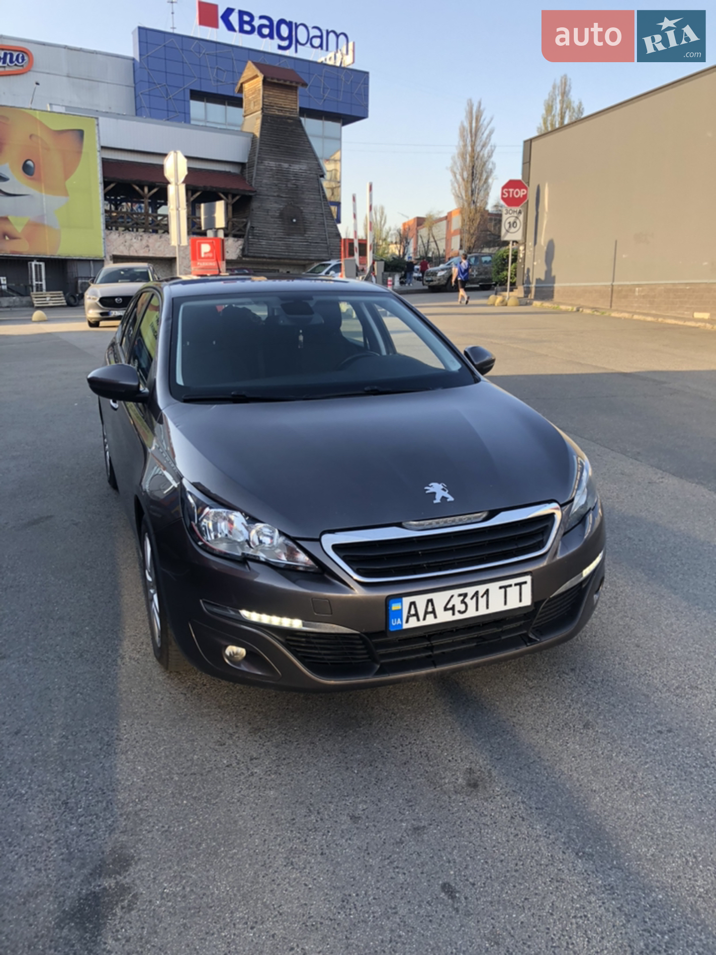 Peugeot 308, 2015