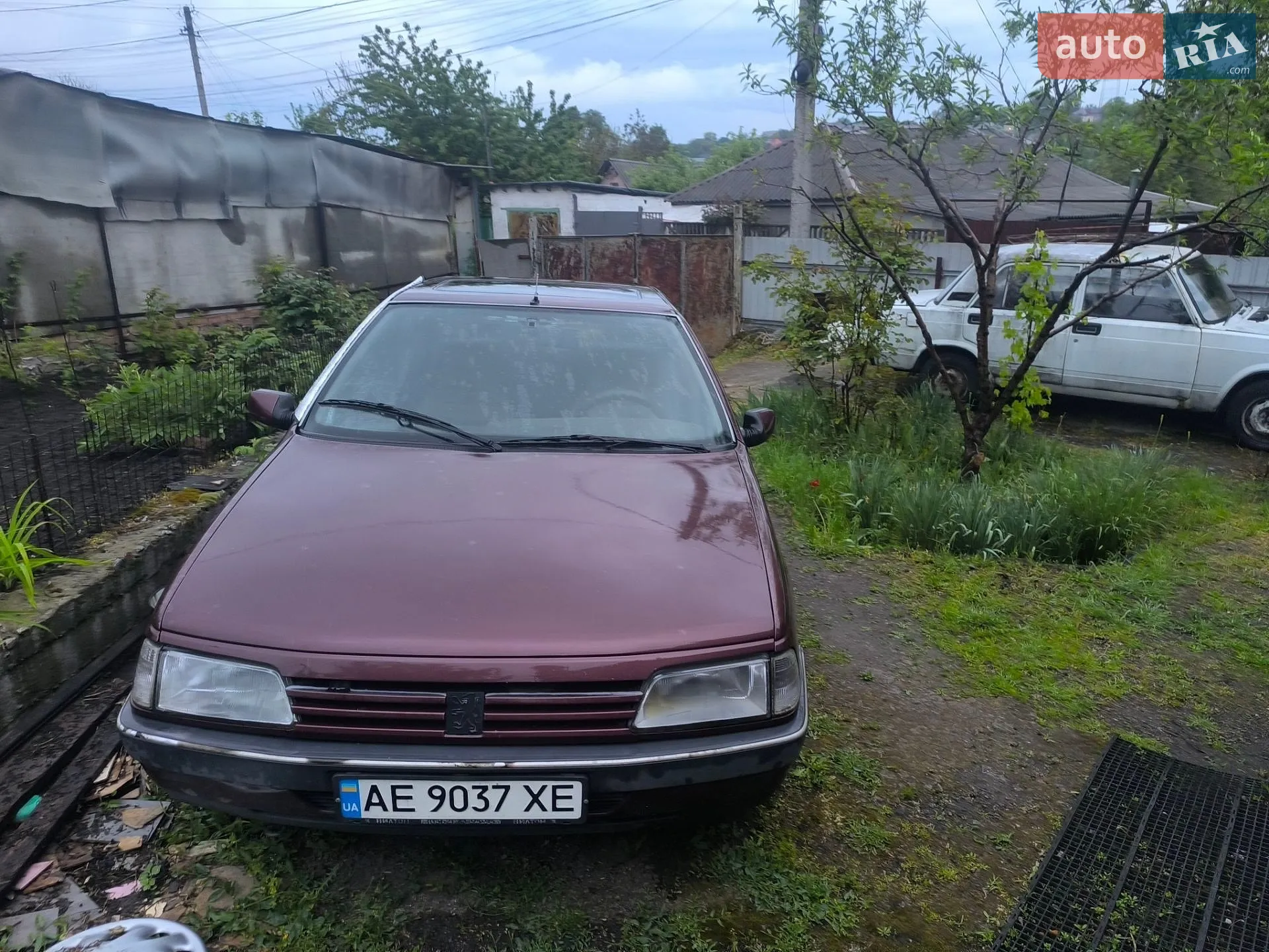 Peugeot 405, 1988