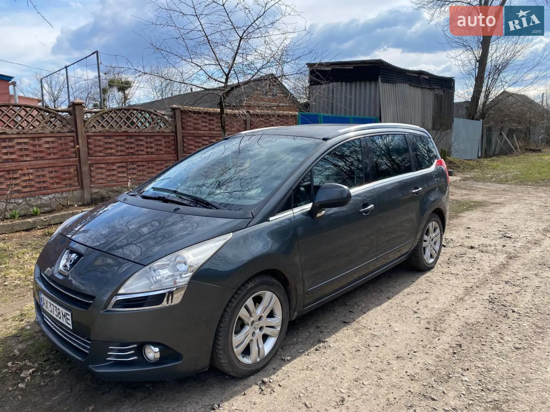 Peugeot 5008, 2010